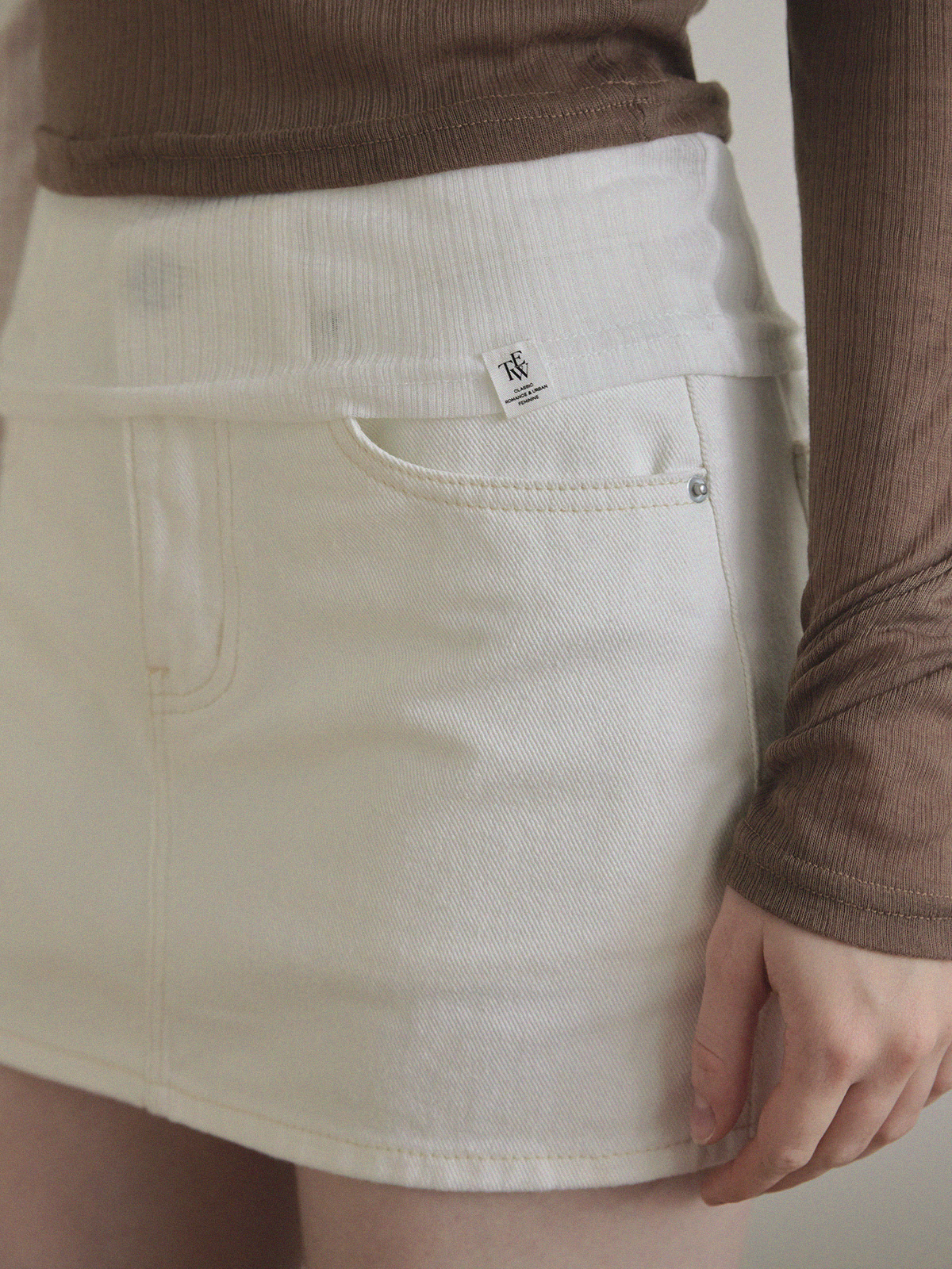 Moti Basic Cotton Low-Rise Skirt