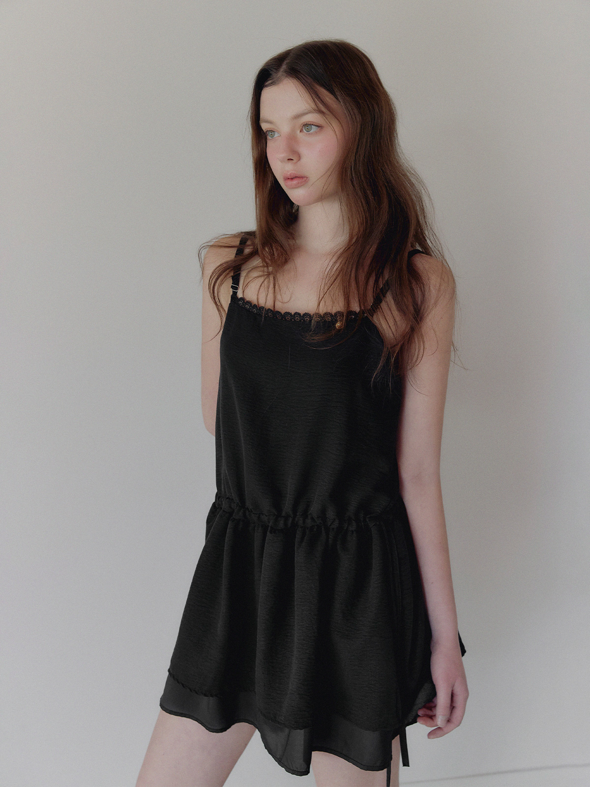 Urat Lace Layered Sleeveless Dress