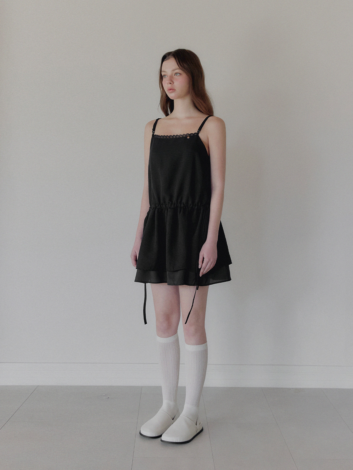 Urat Lace Layered Sleeveless Dress