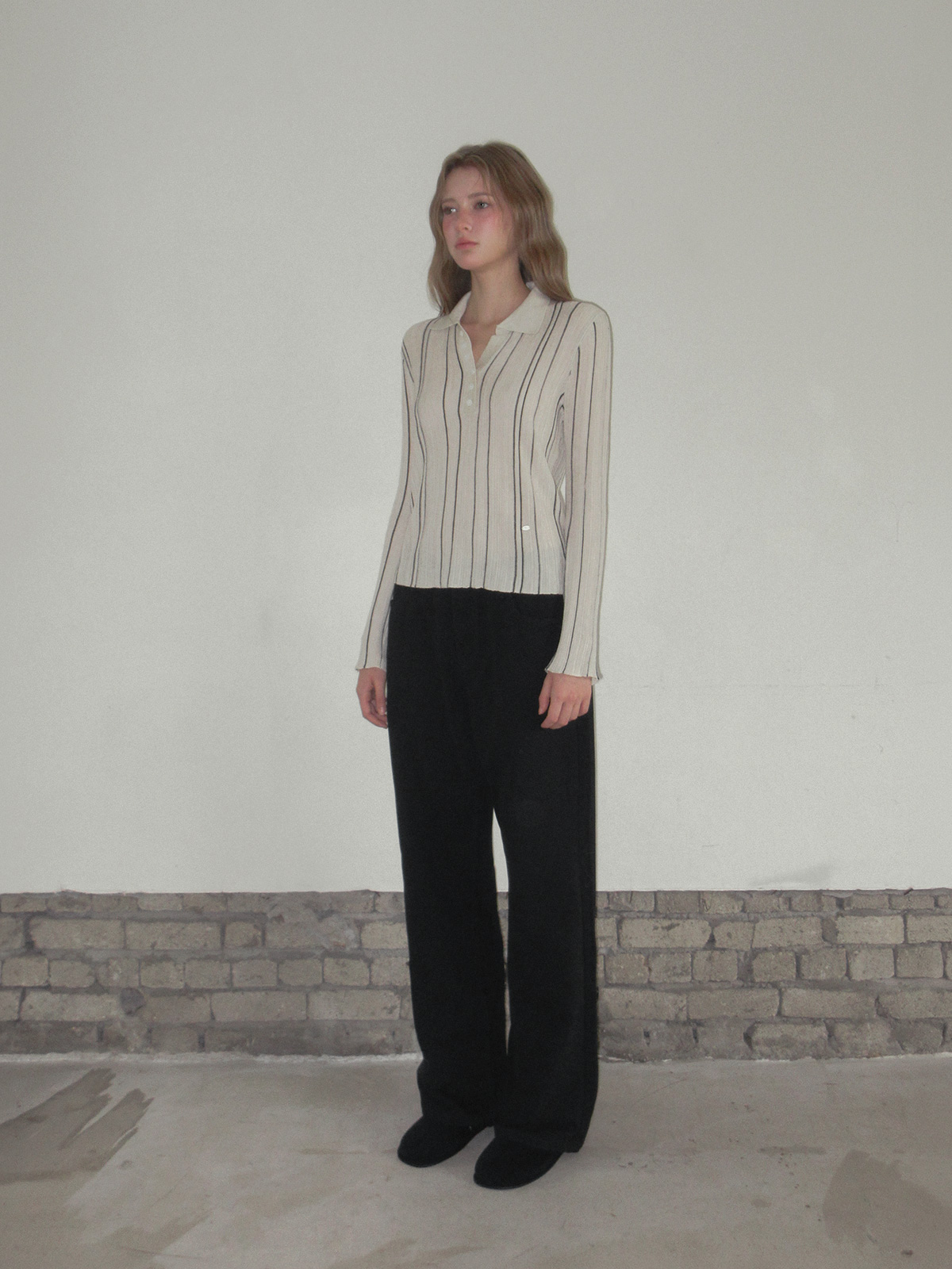 TWEE Polin collar vertical ribbed long sleeve knit - Fit and silhouette view
