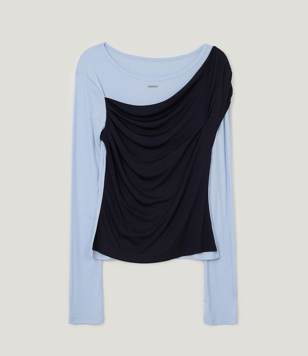 TWEE Muen asymmetric shoulder layered long sleeve T-shirt - Product detail view