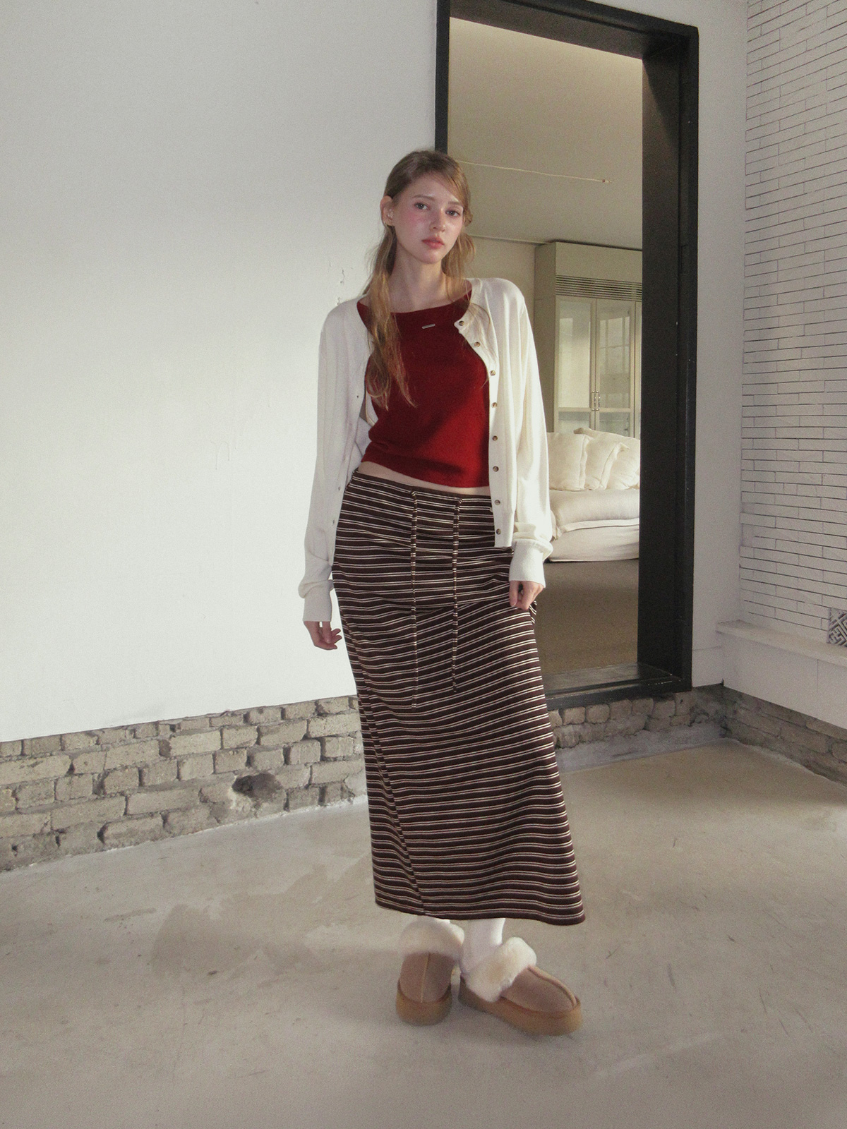TWEE Ble round neck basic knit long sleeve cardigan - Model styling view