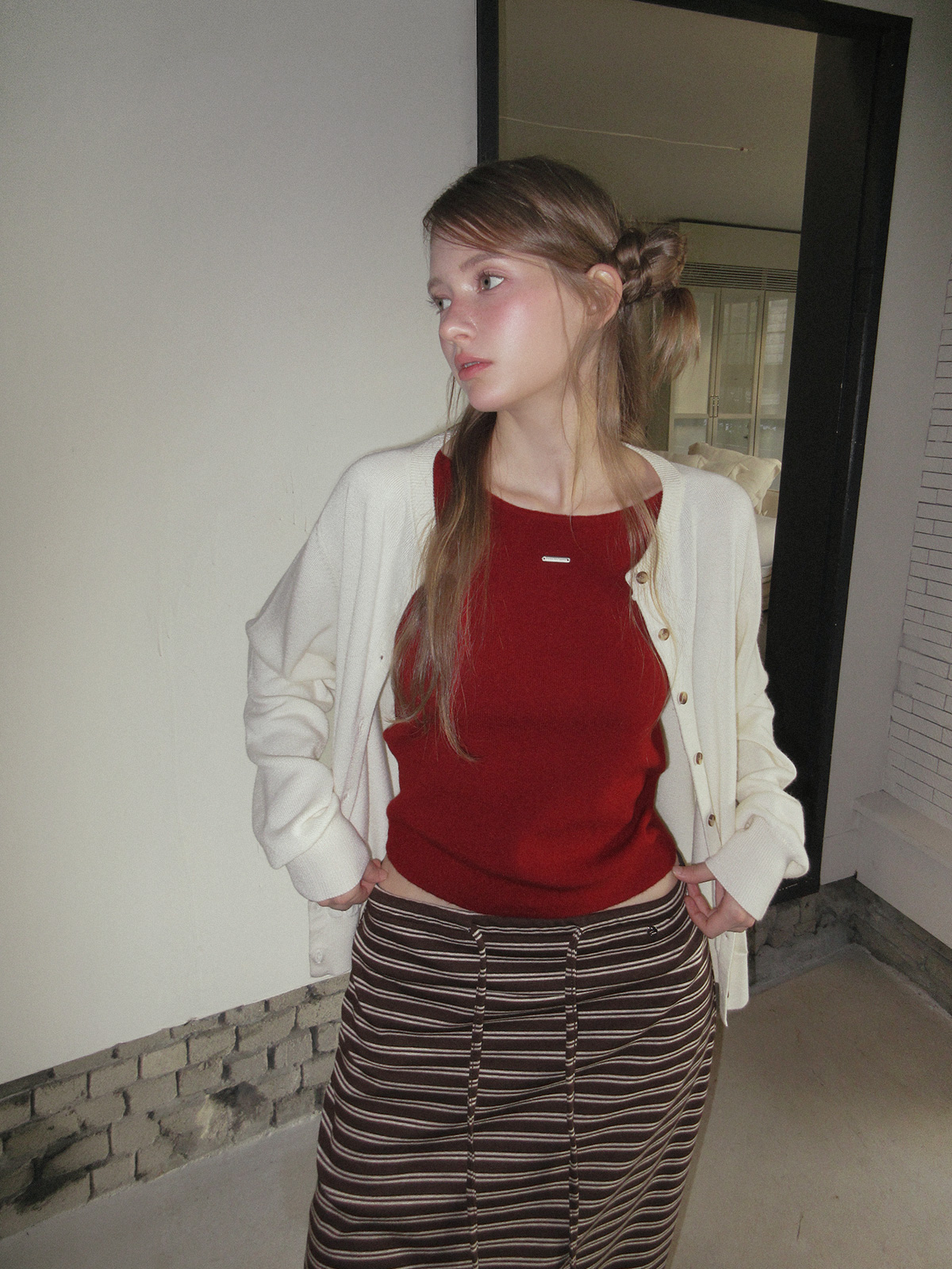 TWEE Ble round neck basic knit long sleeve cardigan - Model styling view