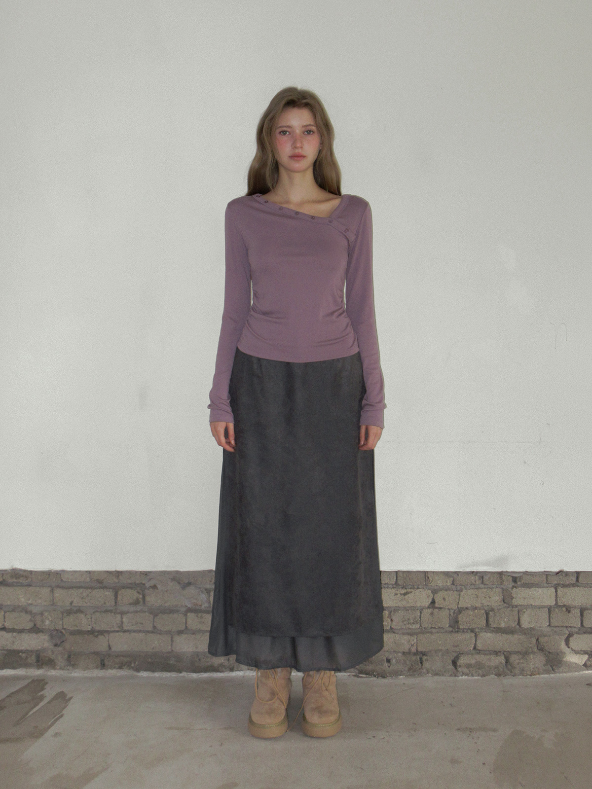 TWEE Rio asymmetric button shirring two-way long sleeve T-shirt - Fit and silhouette view