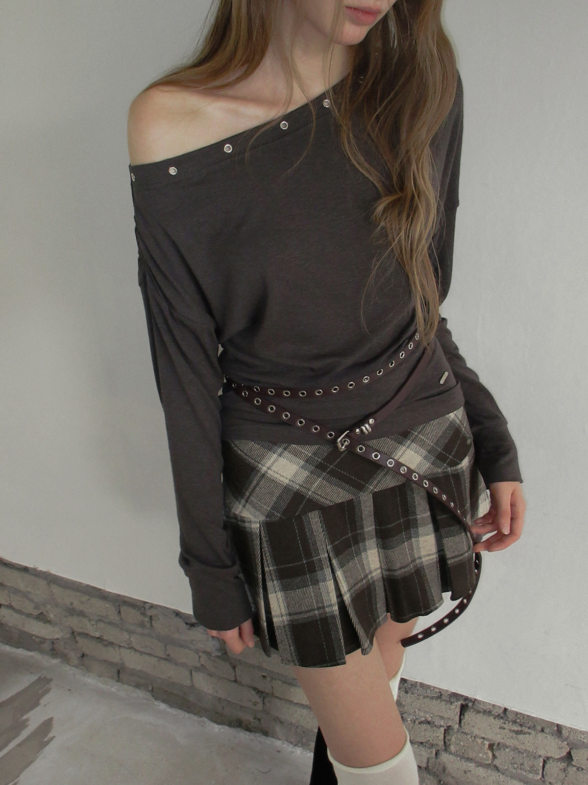 TWEE Rezon check pleated mini skirt - Model styling view