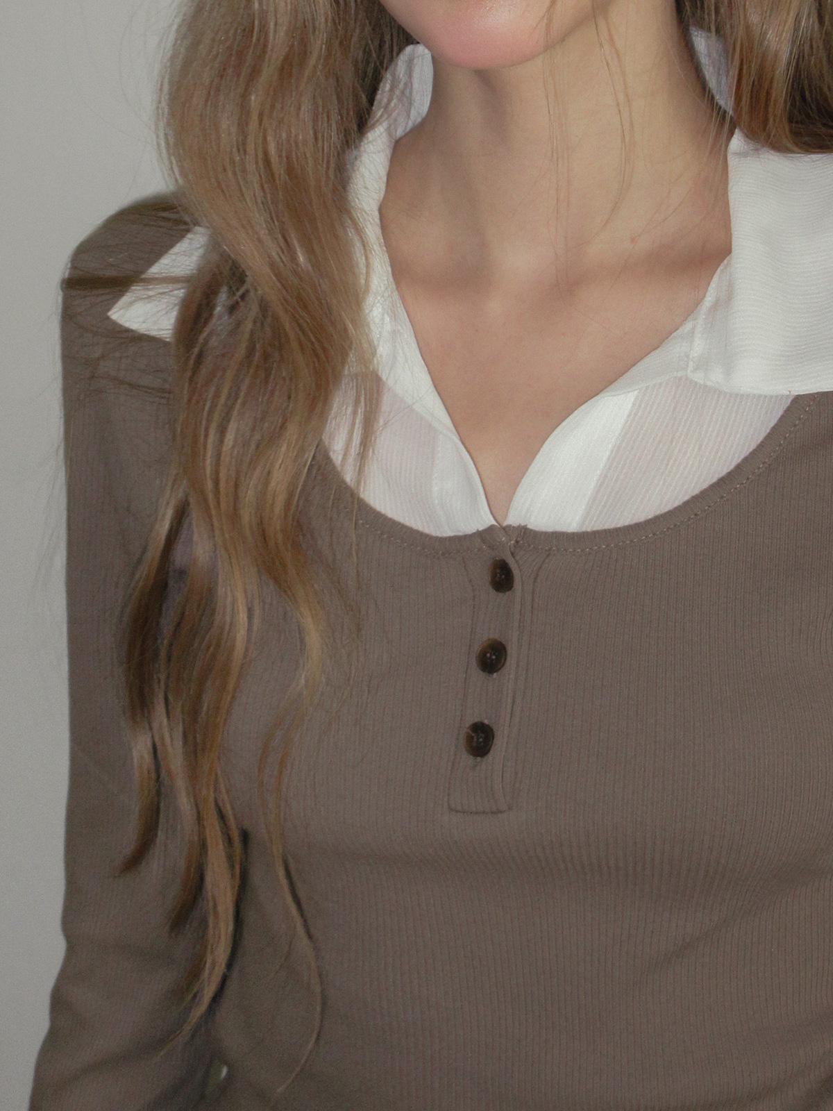 TWEE Keller contrast collar ribbed long sleeve T-shirt - Fit and silhouette view