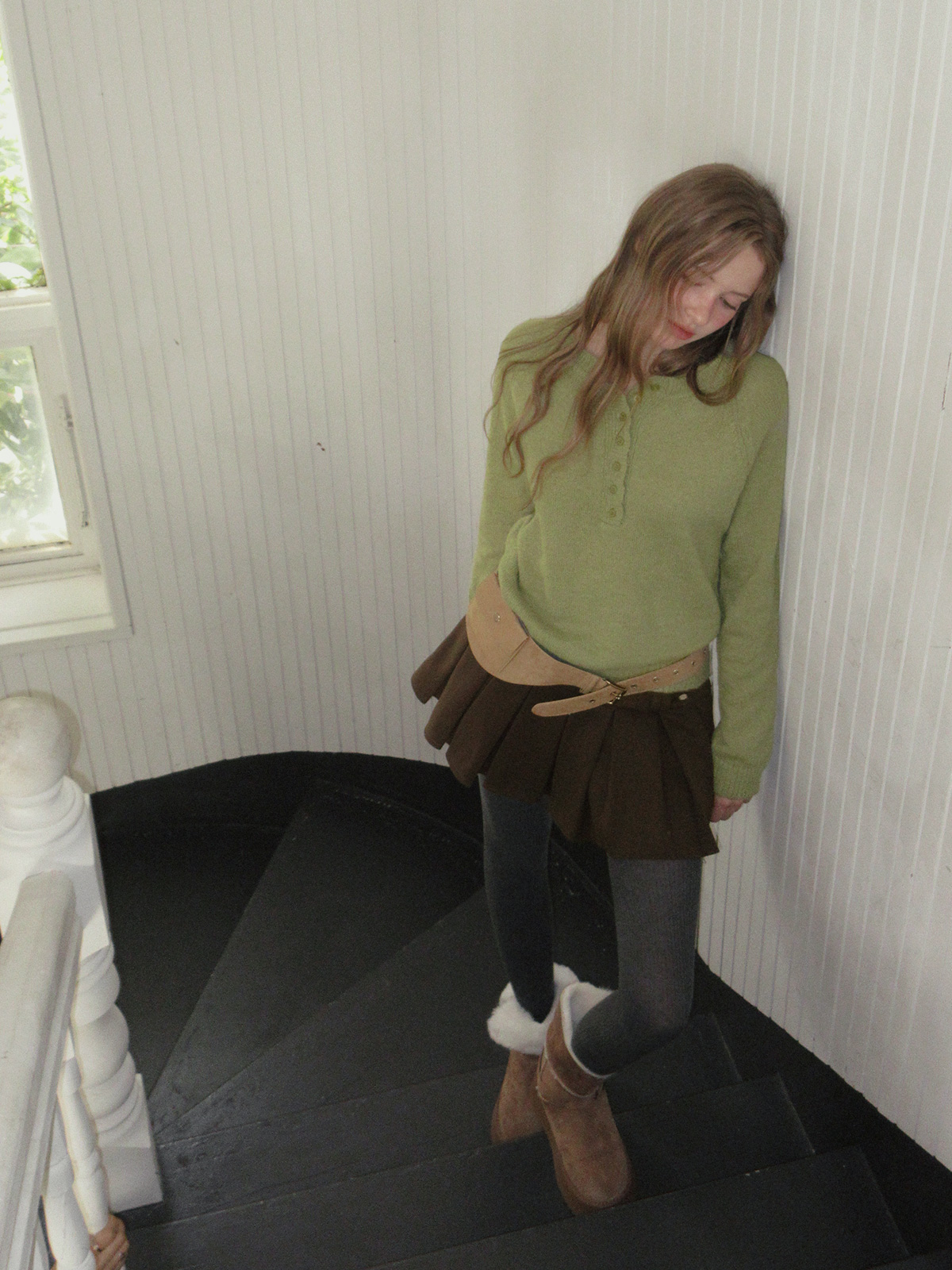 TWEE Chia suede pocket belt - Model styling view