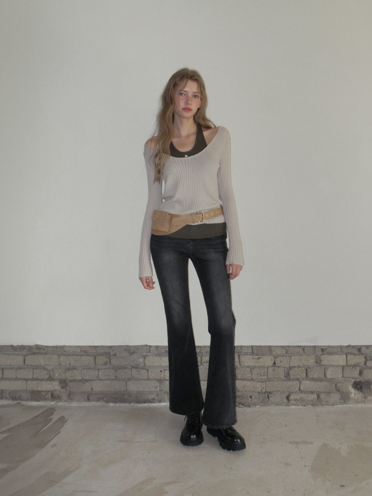 TWEE Besit halter layered long sleeve knit - Model styling view