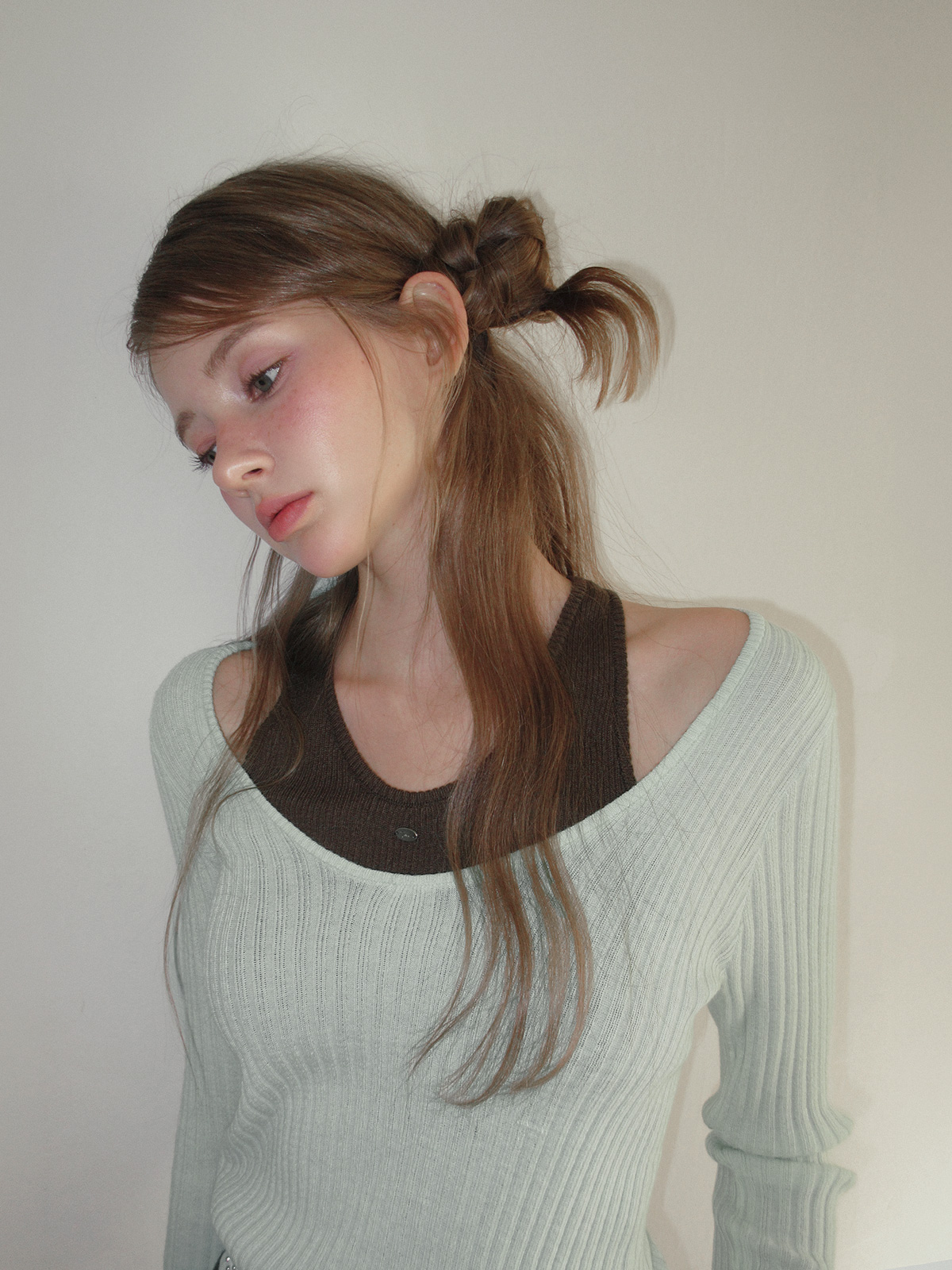 TWEE Besit halter layered long sleeve knit - Model styling view