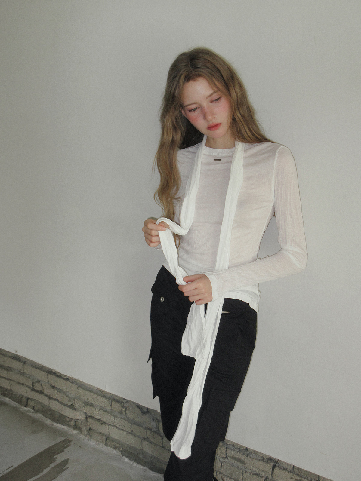TWEE Wools collar cropped long sleeve jacket - Model styling view