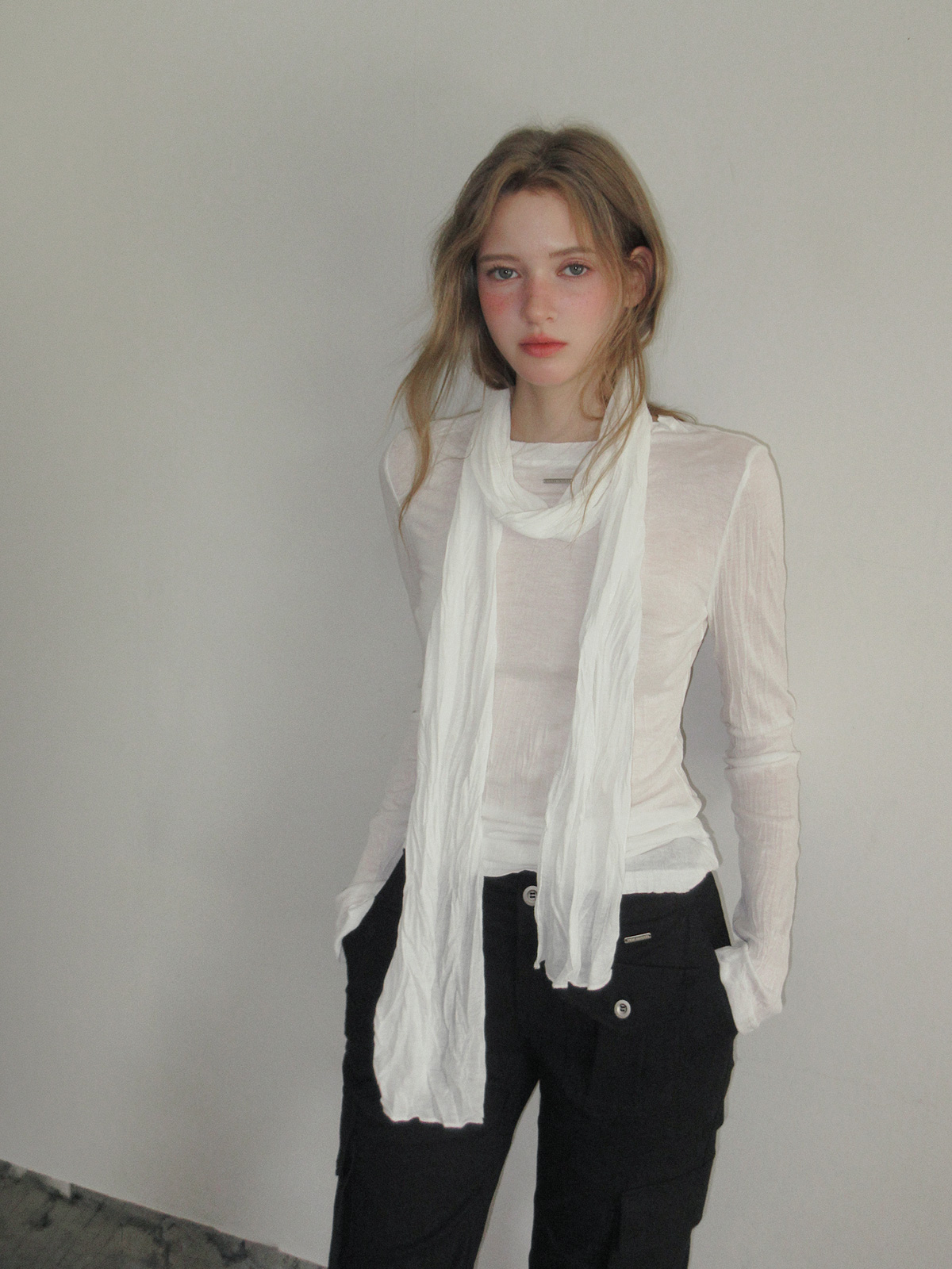 TWEE Wools collar cropped long sleeve jacket - Model styling view
