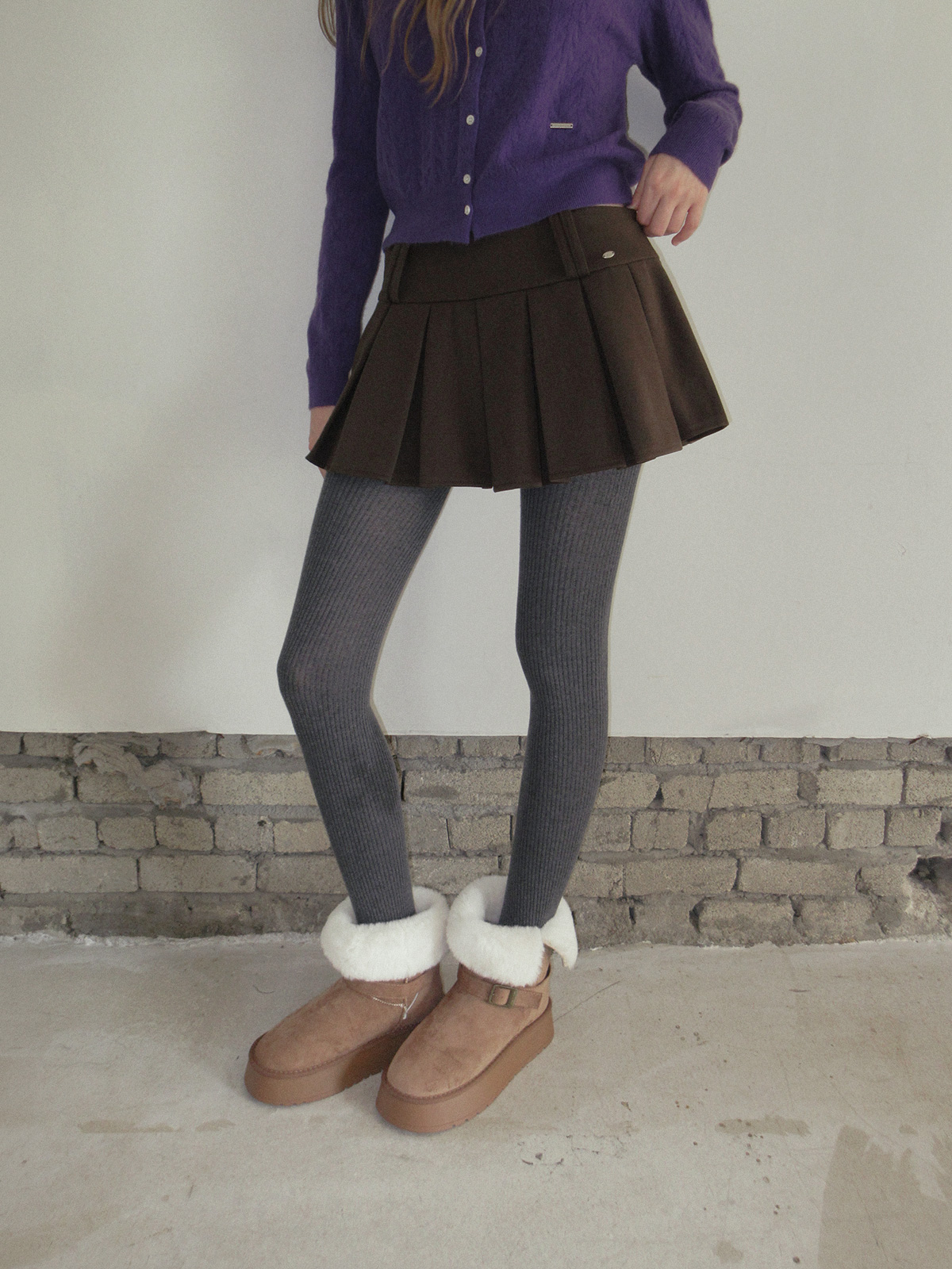 TWEE Hesi suede pleated mini skirt - Model styling view