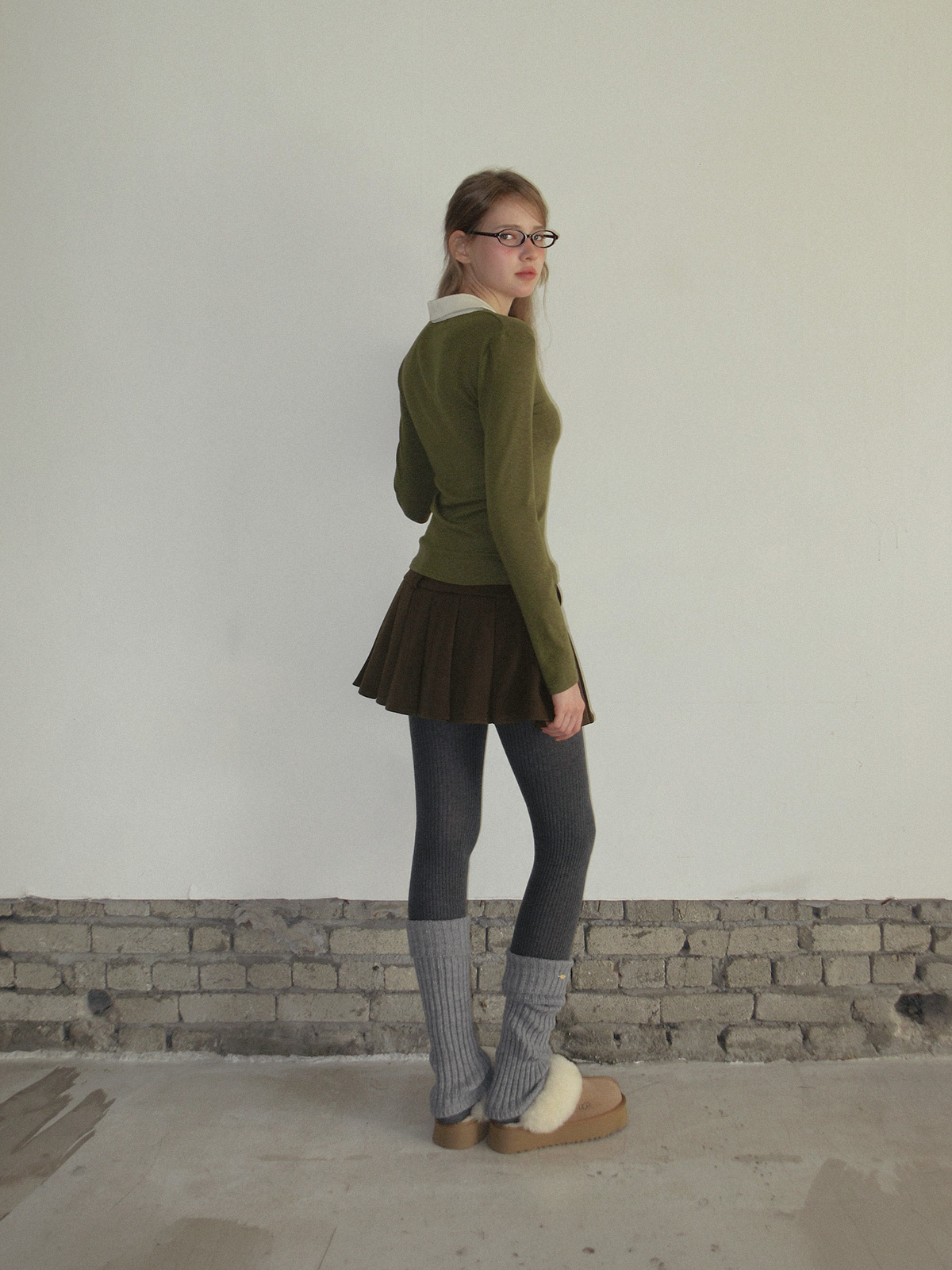 TWEE Hesi suede pleated mini skirt - Model styling view