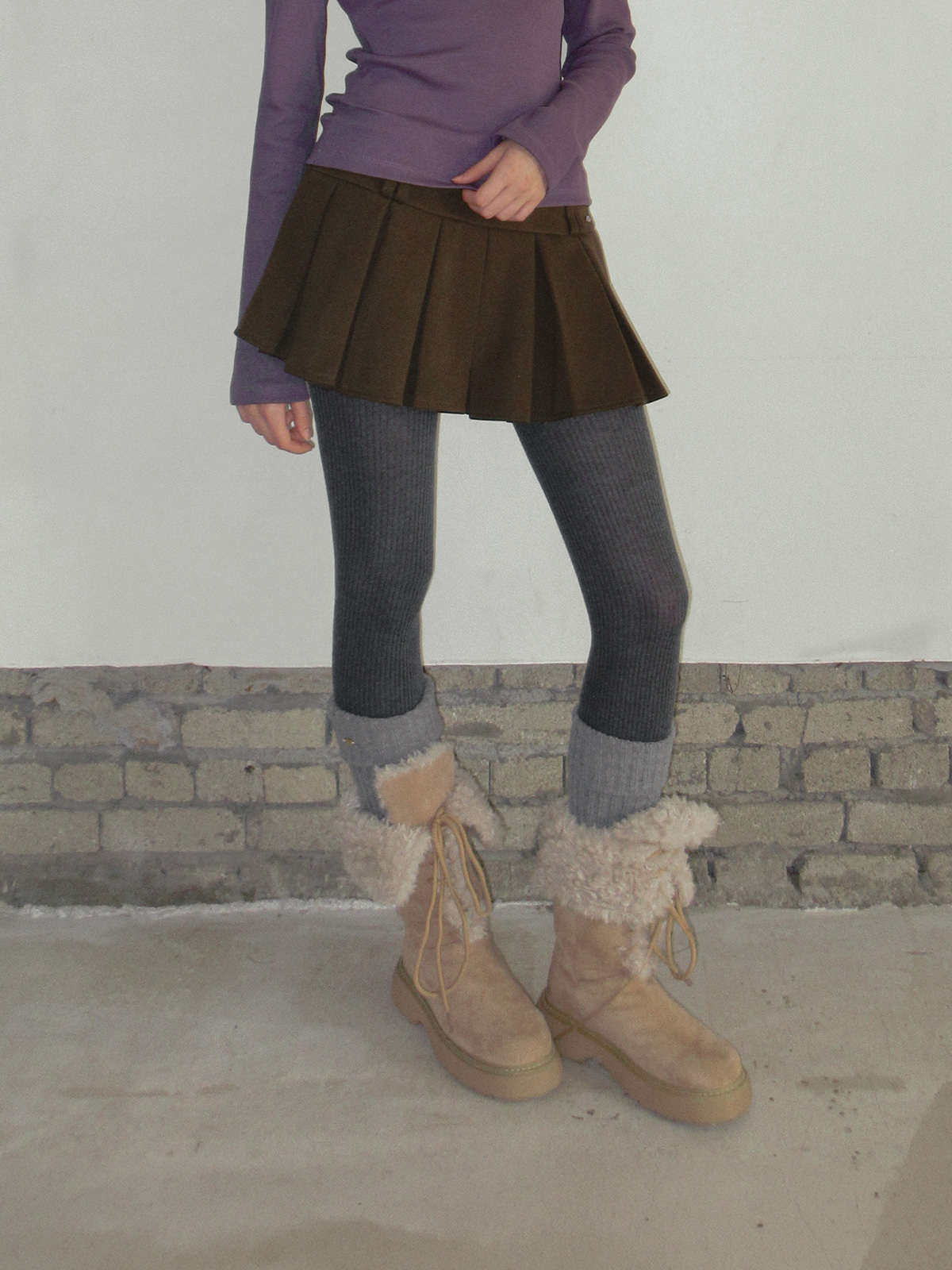 TWEE Hesi suede pleated mini skirt - Model styling view