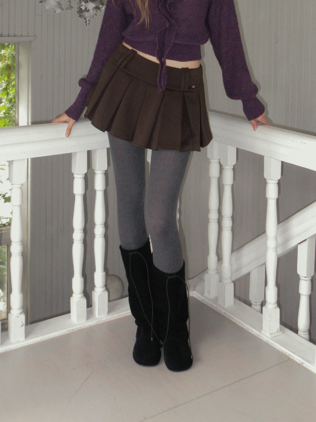TWEE Hesi suede pleated mini skirt - Model styling view