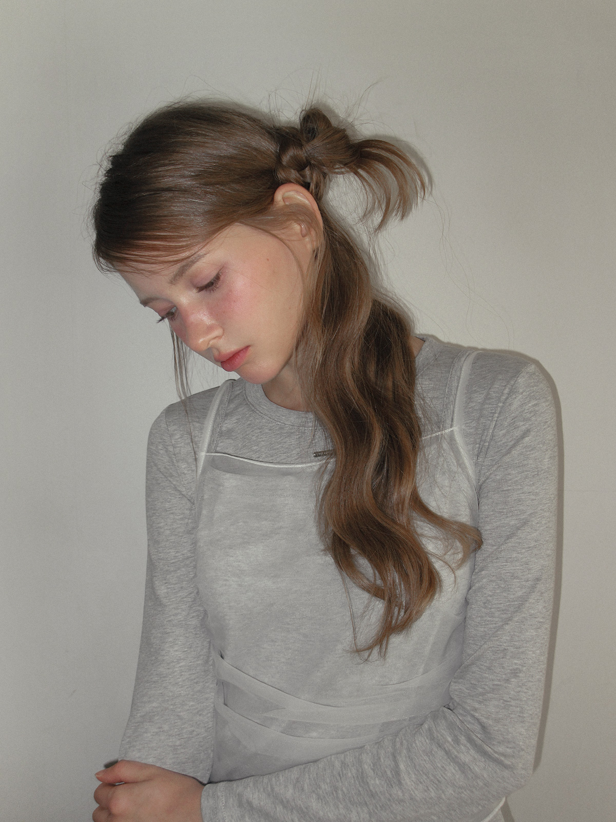 TWEE Bern organza sleeveless long sleeve T-shirt set - Model styling view