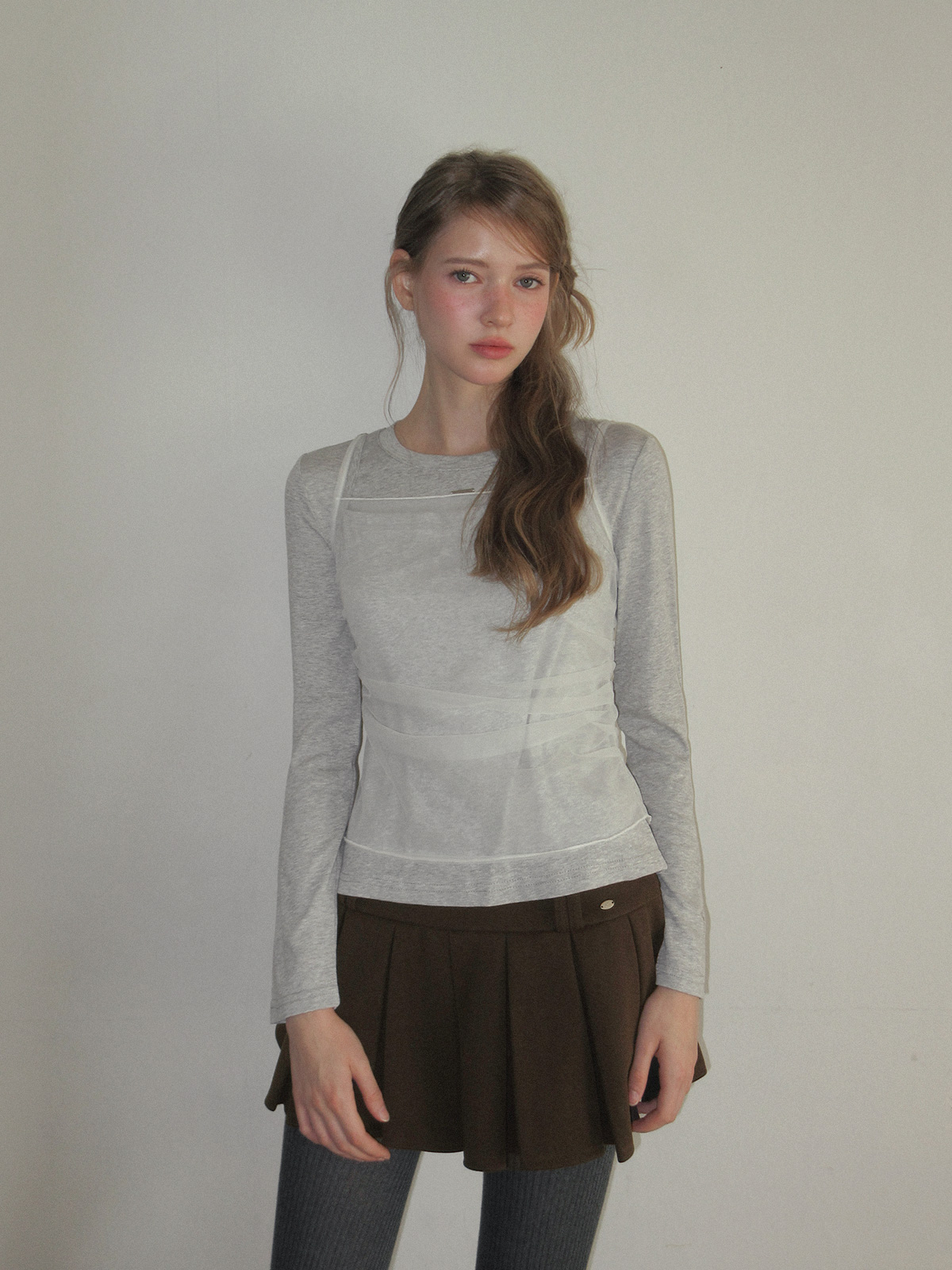 TWEE Bern organza sleeveless long sleeve T-shirt set - Model styling view