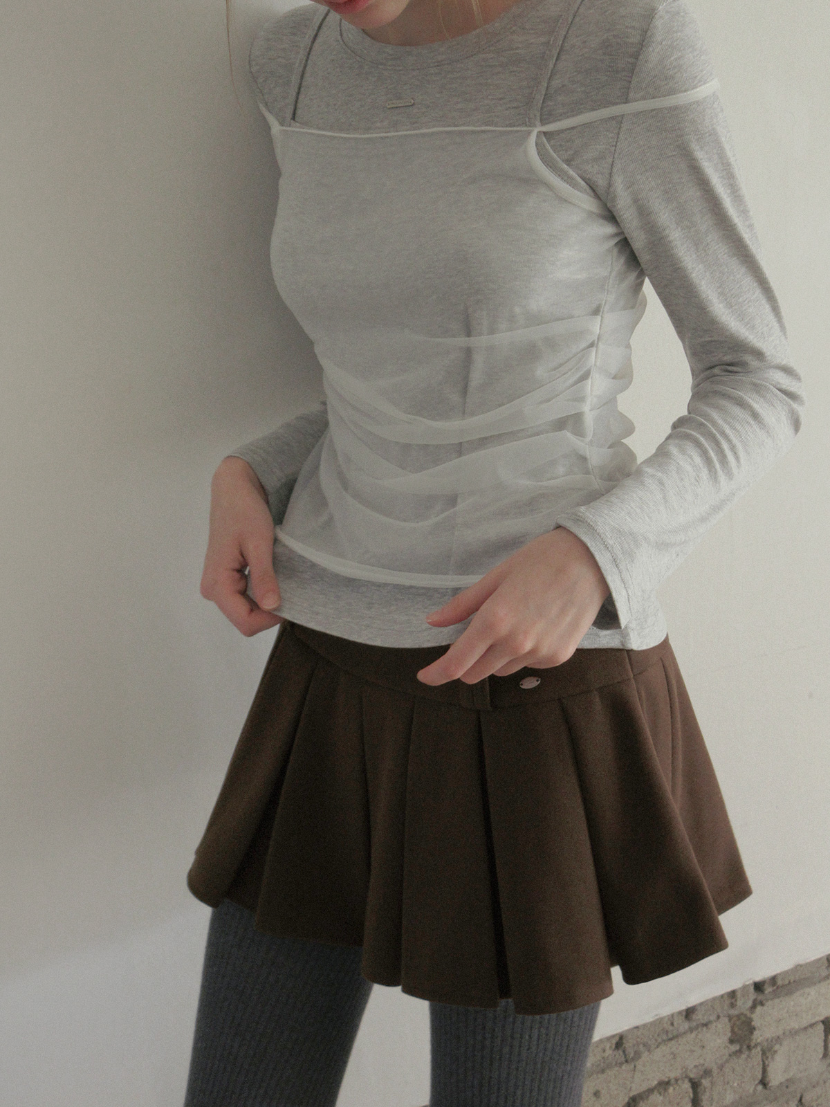TWEE Bern organza sleeveless long sleeve T-shirt set - Model styling view