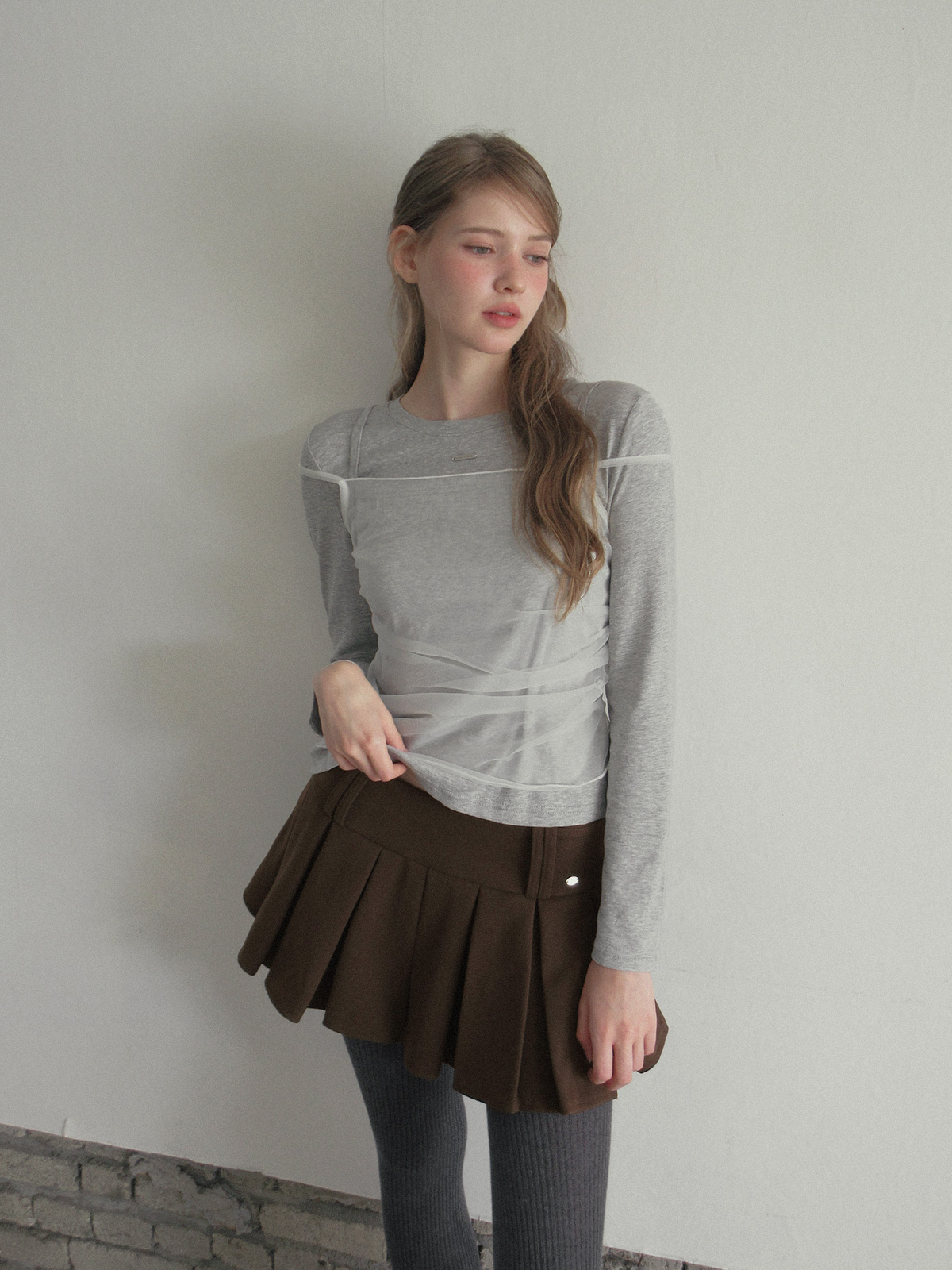 TWEE Bern organza sleeveless long sleeve T-shirt set - Model styling view