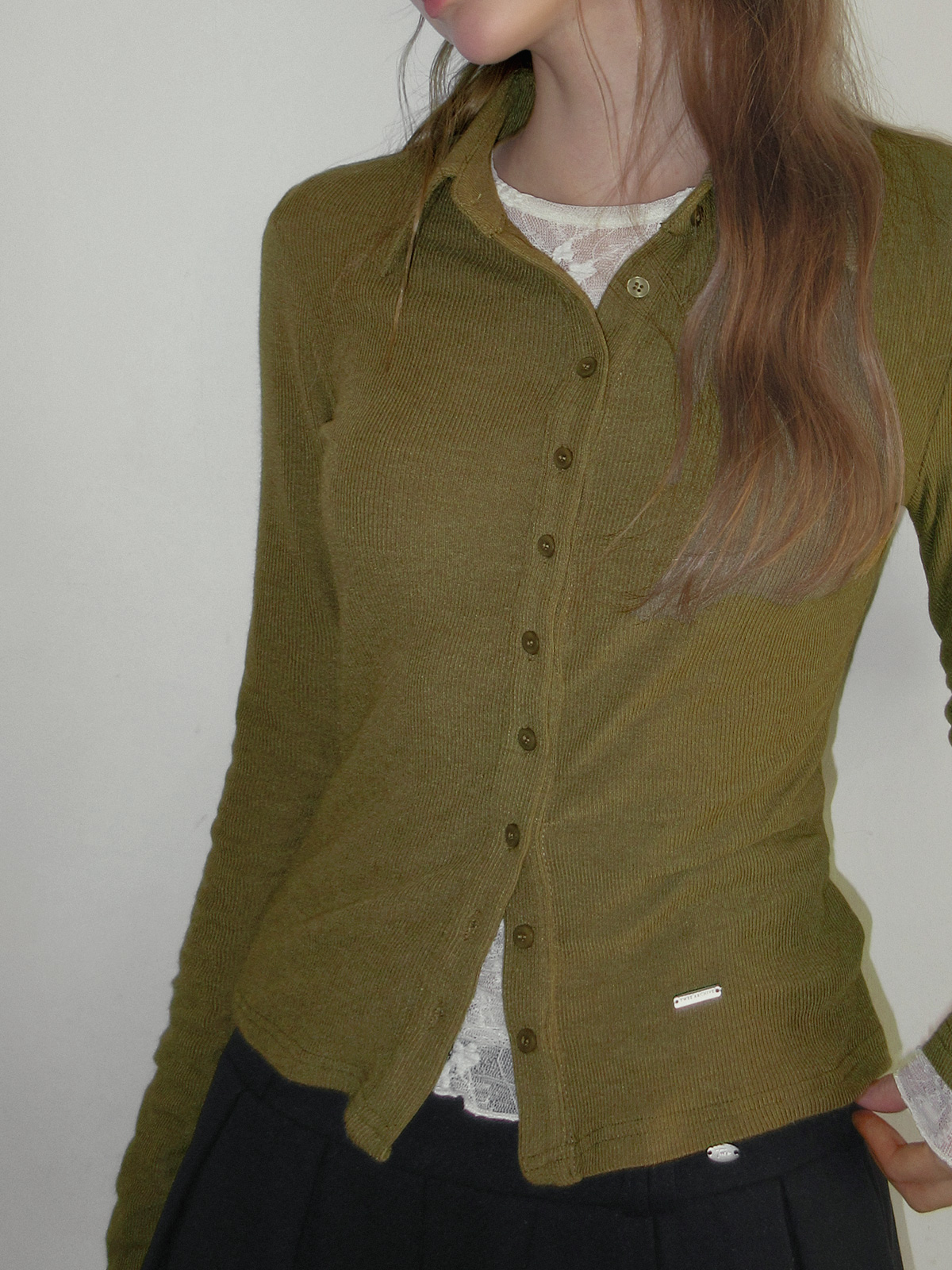 TWEE Toel basic collar long sleeve T-shirt - Fit and silhouette view
