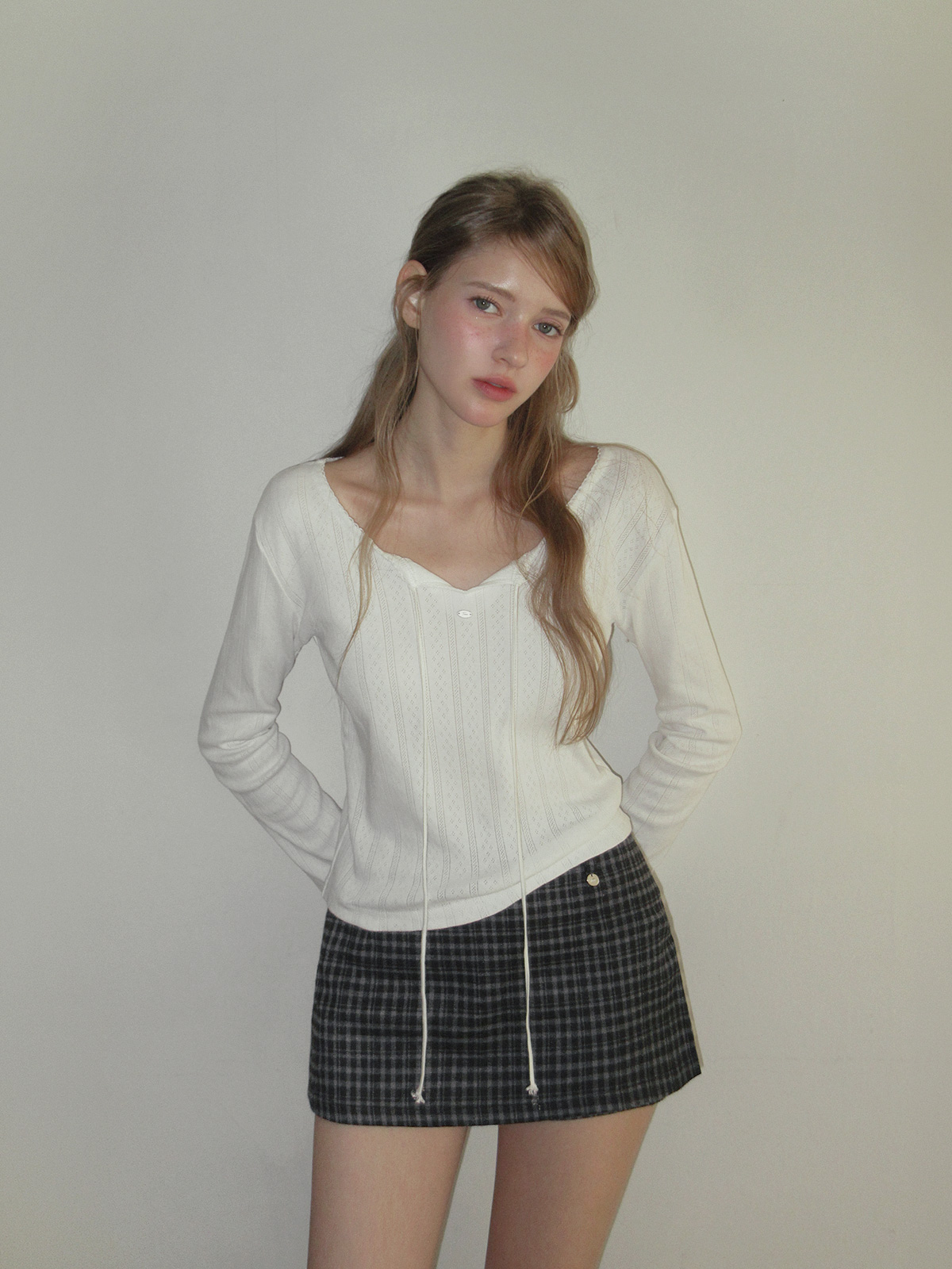 TWEE Wend punching lace strap long sleeve T-shirt - Model styling view