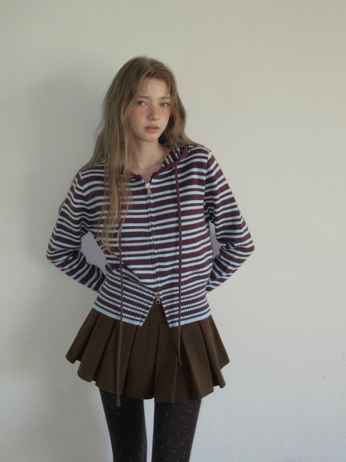 TWEE Hesi suede pleated mini skirt - Model styling view