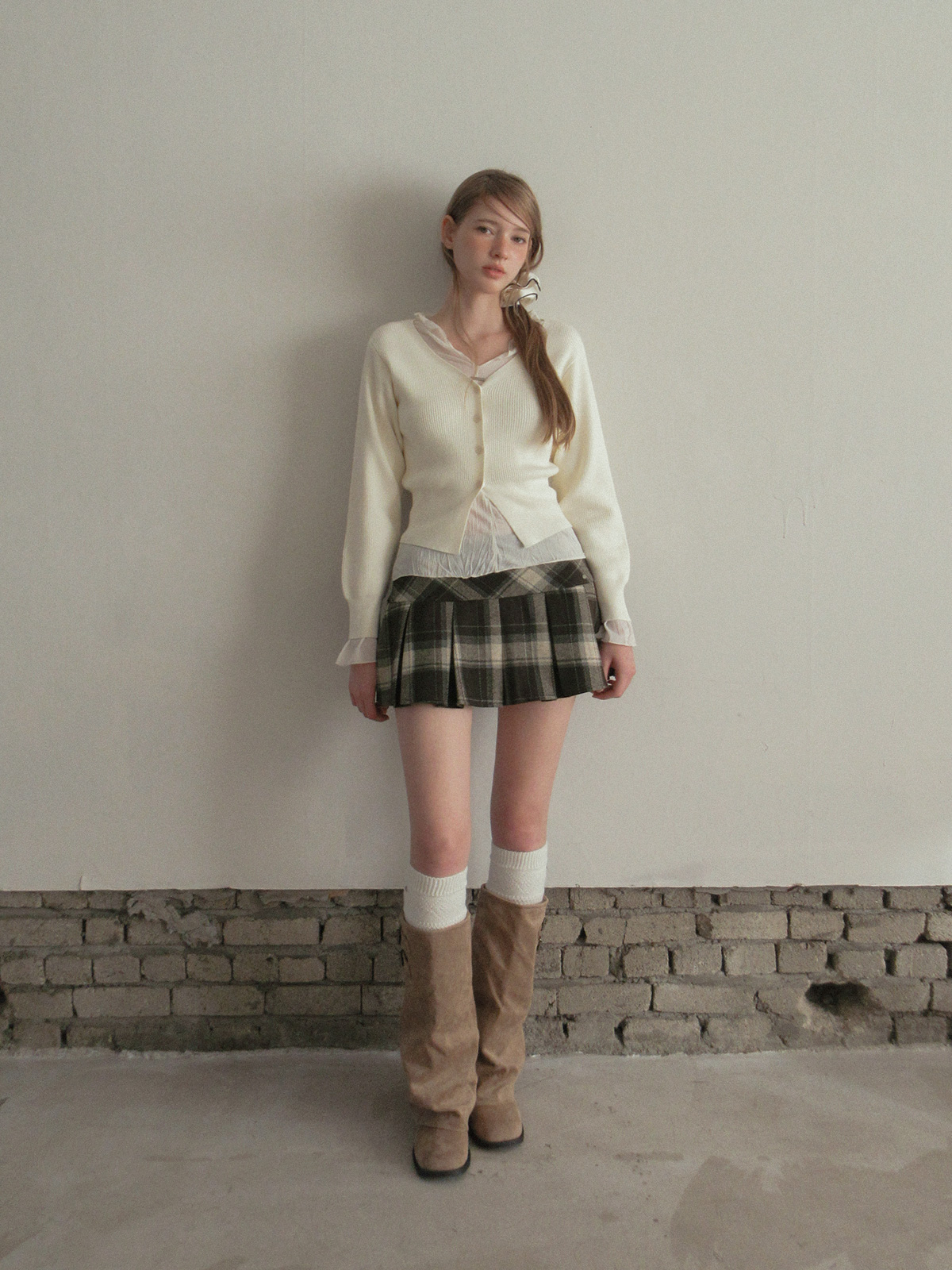 TWEE Coers round/V-neck long sleeve knit cardigan - Model styling view