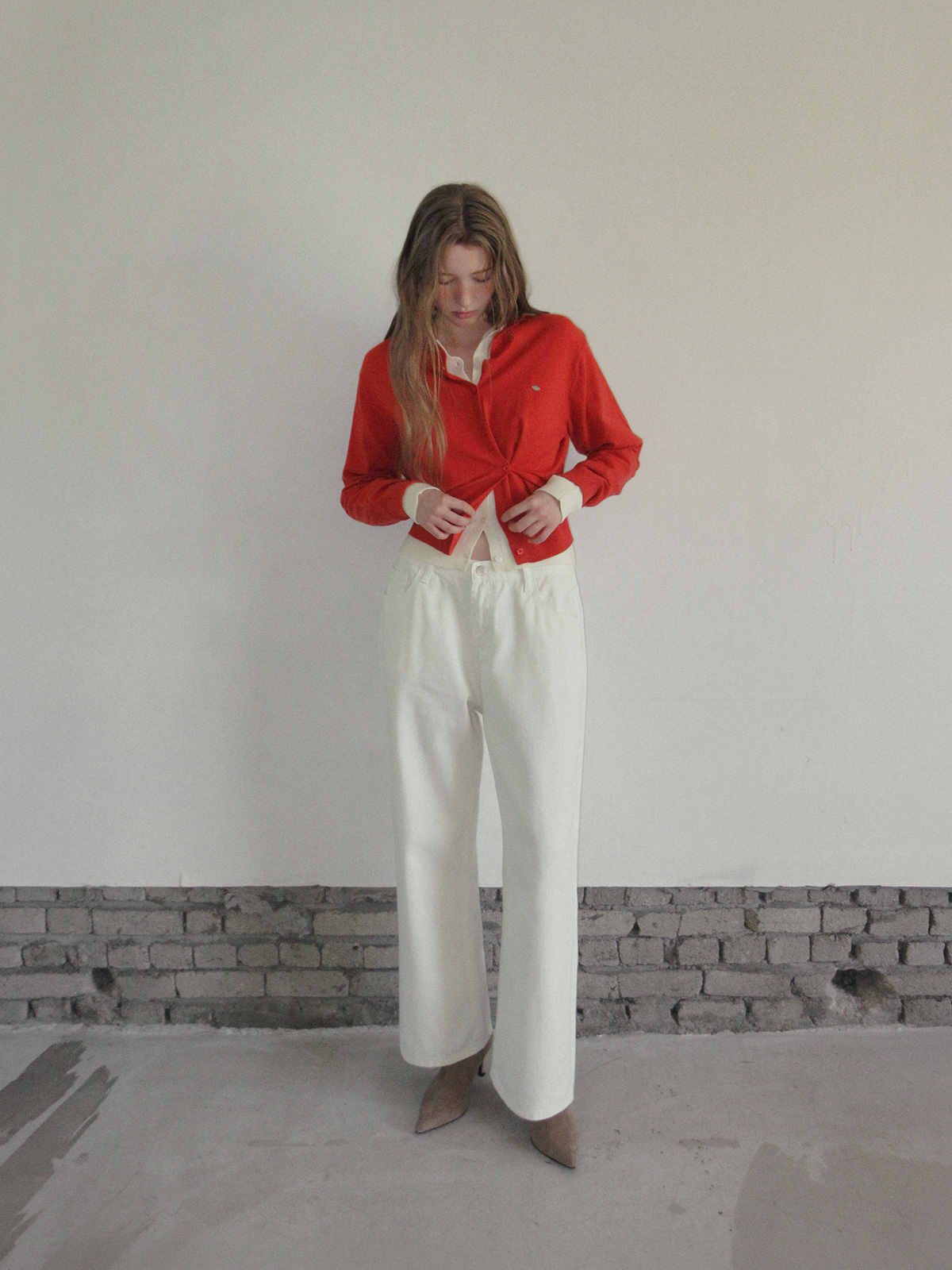TWEE Clone asymmetric two-way knit long sleeve cardigan - Model styling view