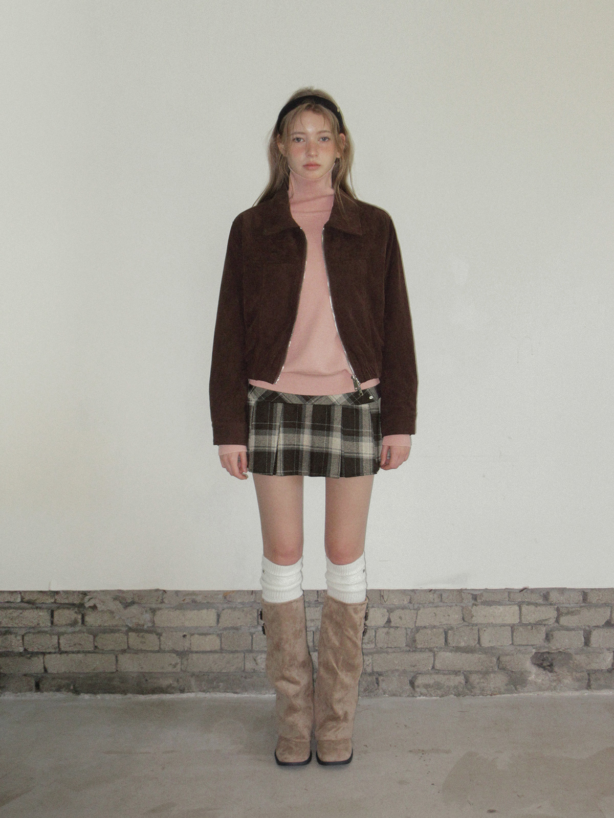 TWEE Bent corduroy collar long sleeve jacket - Model styling view