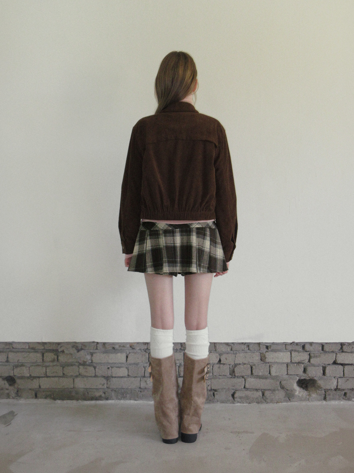 TWEE Bent corduroy collar long sleeve jacket - Model styling view