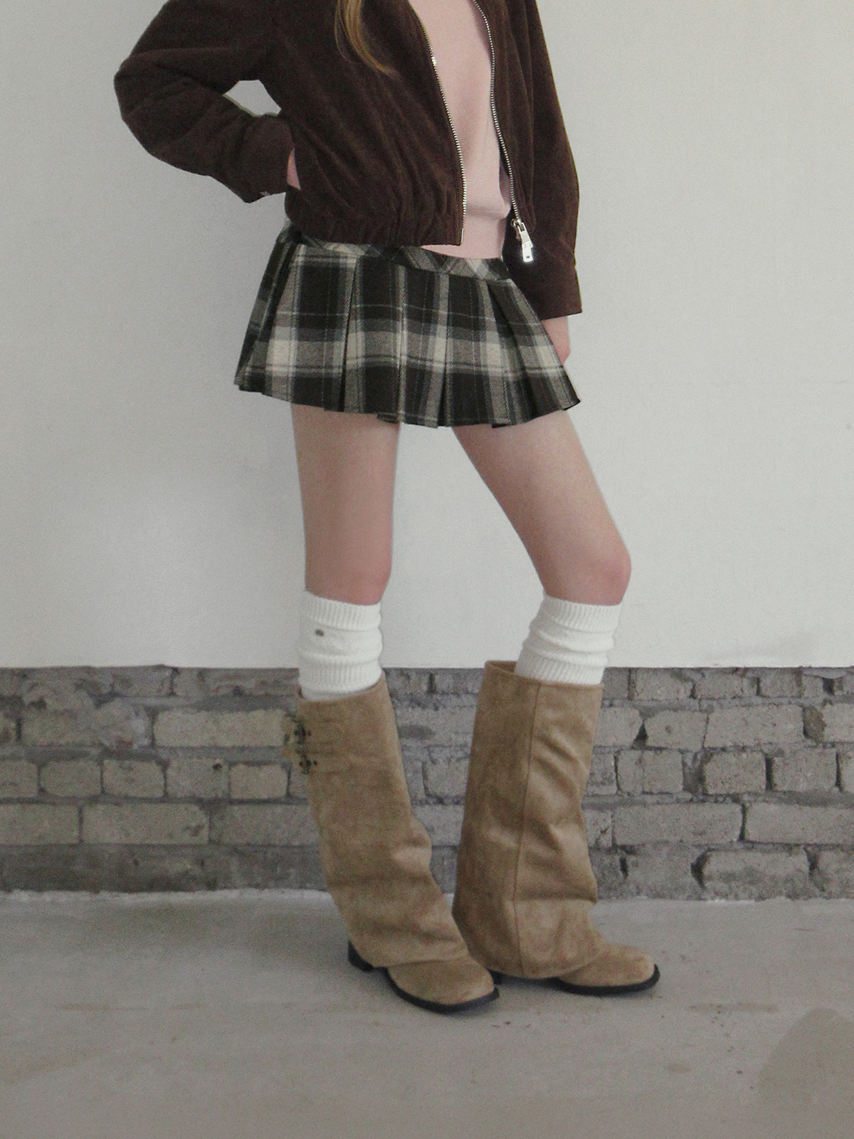 TWEE Rezon check pleated mini skirt - Model styling view