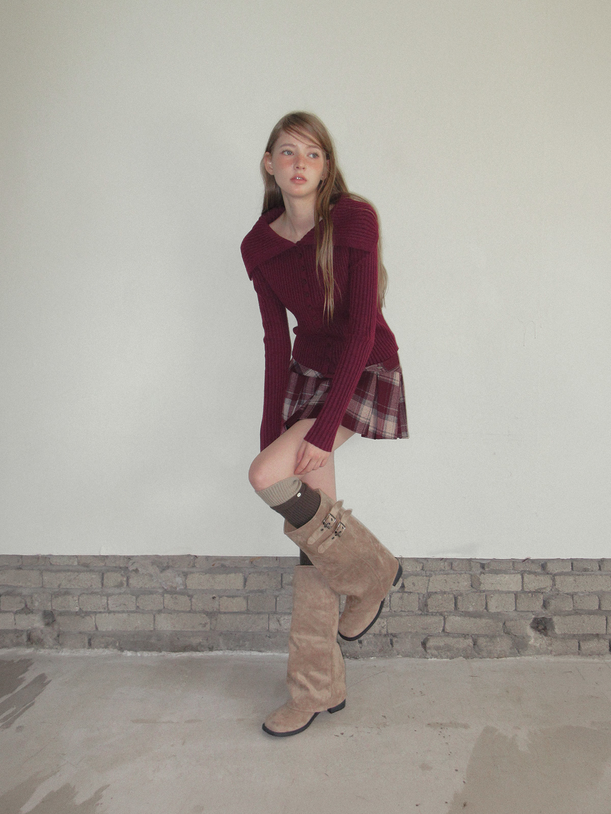 TWEE Rezon check pleated mini skirt - Model styling view