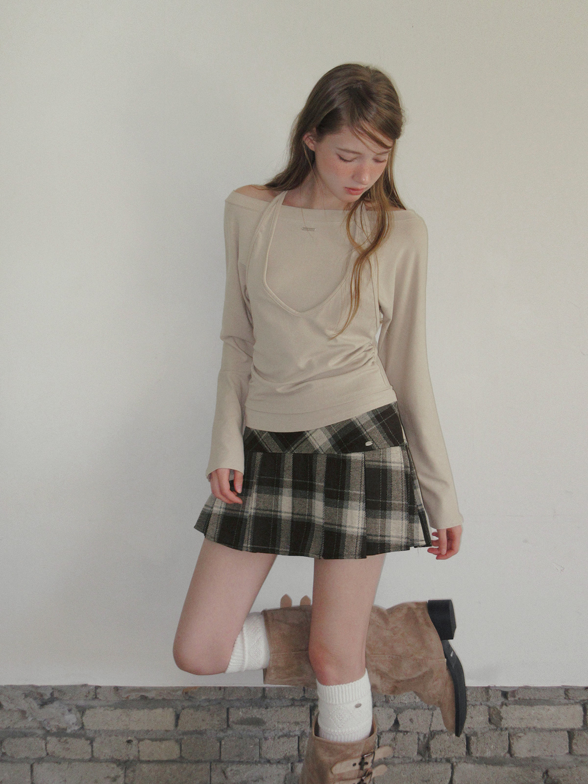 TWEE Robol halter sleeveless layered long sleeve T-shirt - Model styling view