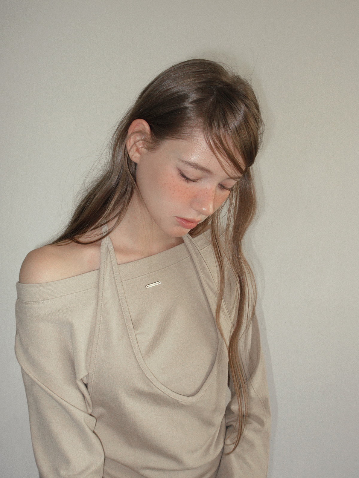 TWEE Robol halter sleeveless layered long sleeve T-shirt - Model styling view