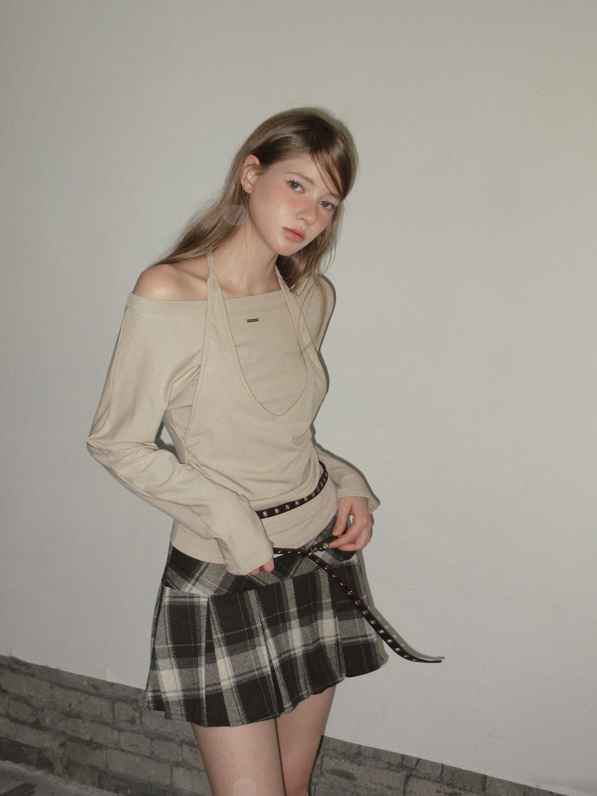 TWEE Robol halter sleeveless layered long sleeve T-shirt - Model styling view