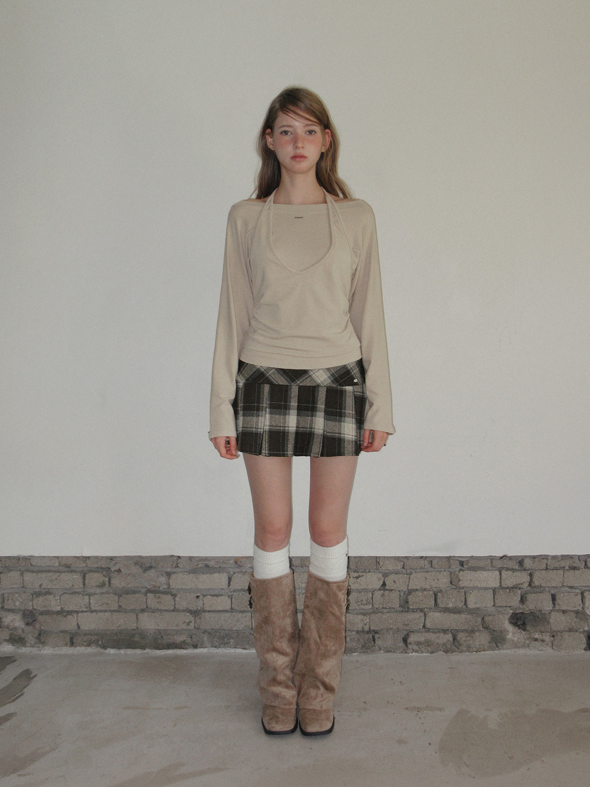 TWEE Robol halter sleeveless layered long sleeve T-shirt - Model styling view