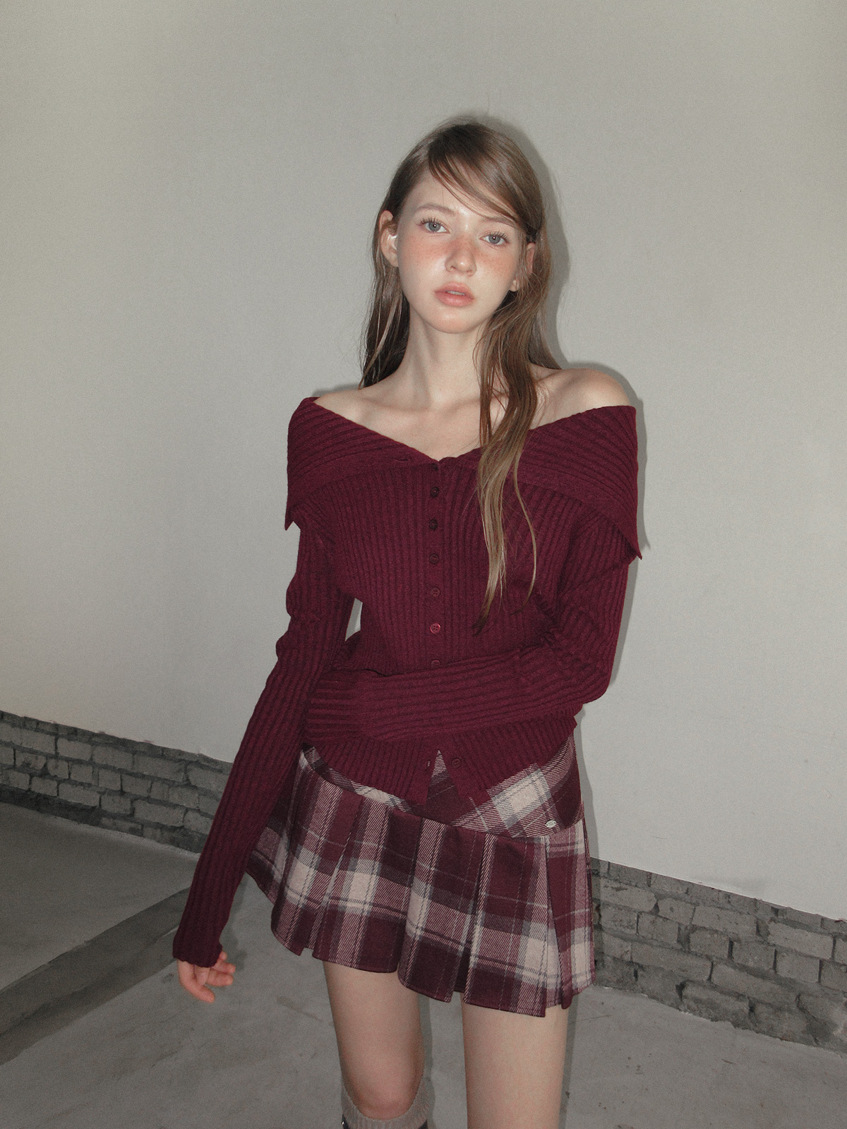 TWEE Riden sailor collar ribbed long sleeve knit - Model styling view