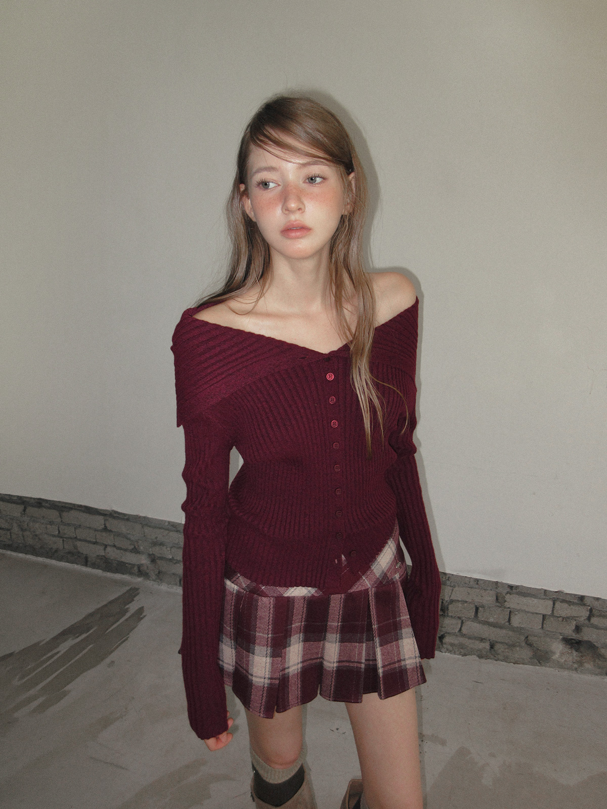 TWEE Riden sailor collar ribbed long sleeve knit - Model styling view