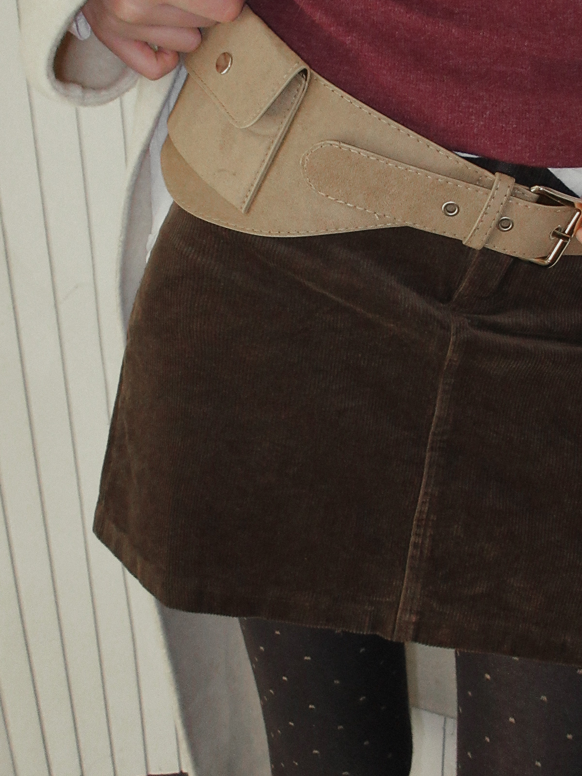 TWEE Morem basic corduroy mini skirt - Model styling view