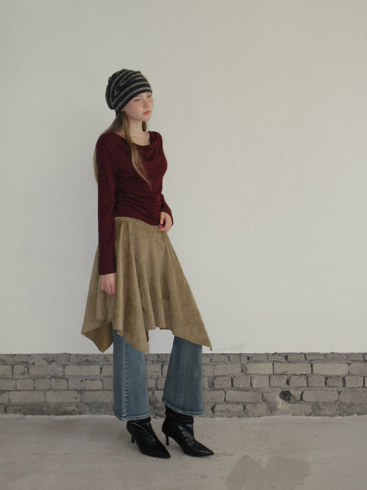 TWEE Bollin drape back slit long sleeve T-shirt - Model styling view