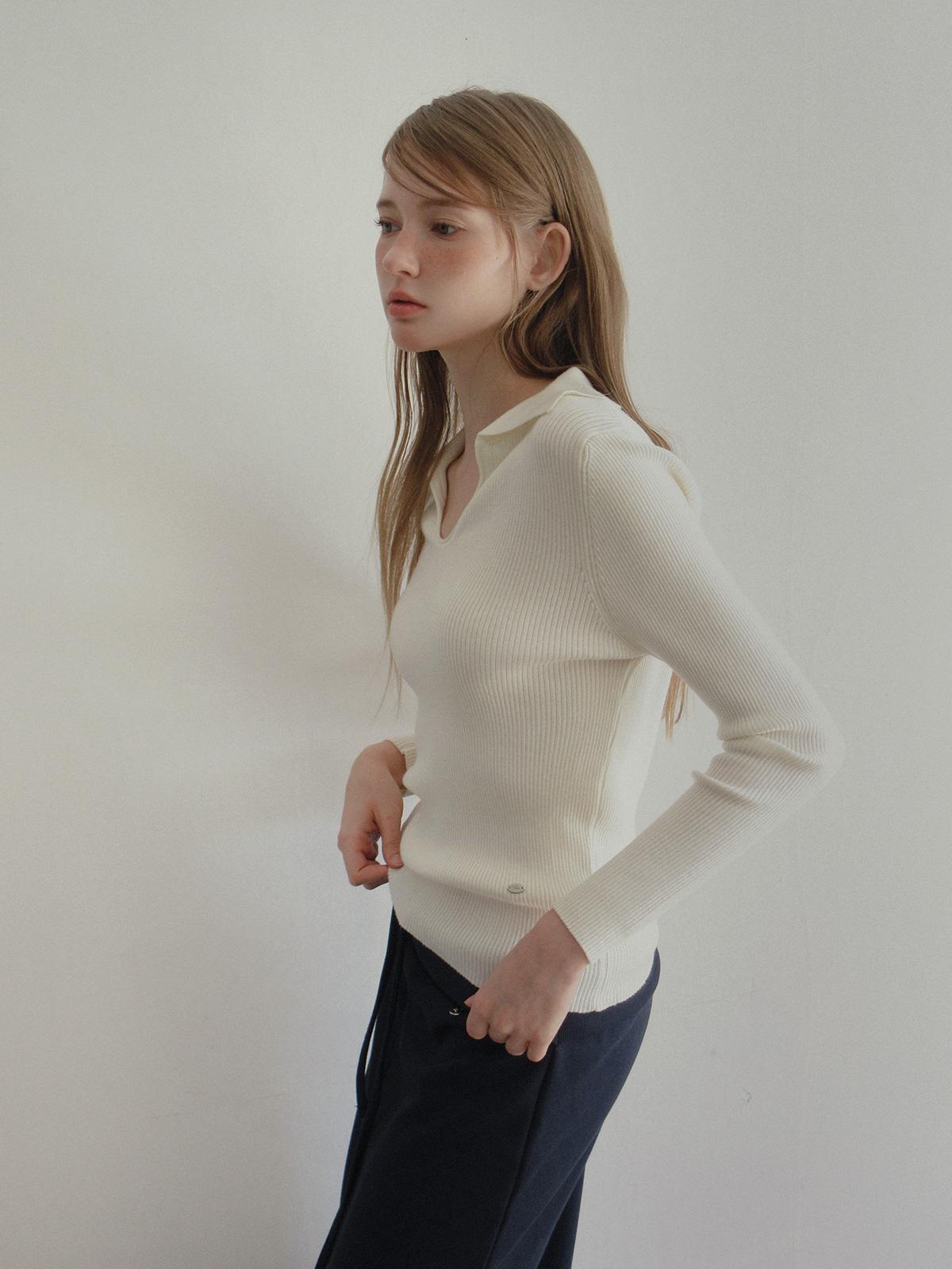 TWEE Ejeun open collar U-neck long sleeve knit - Model styling view