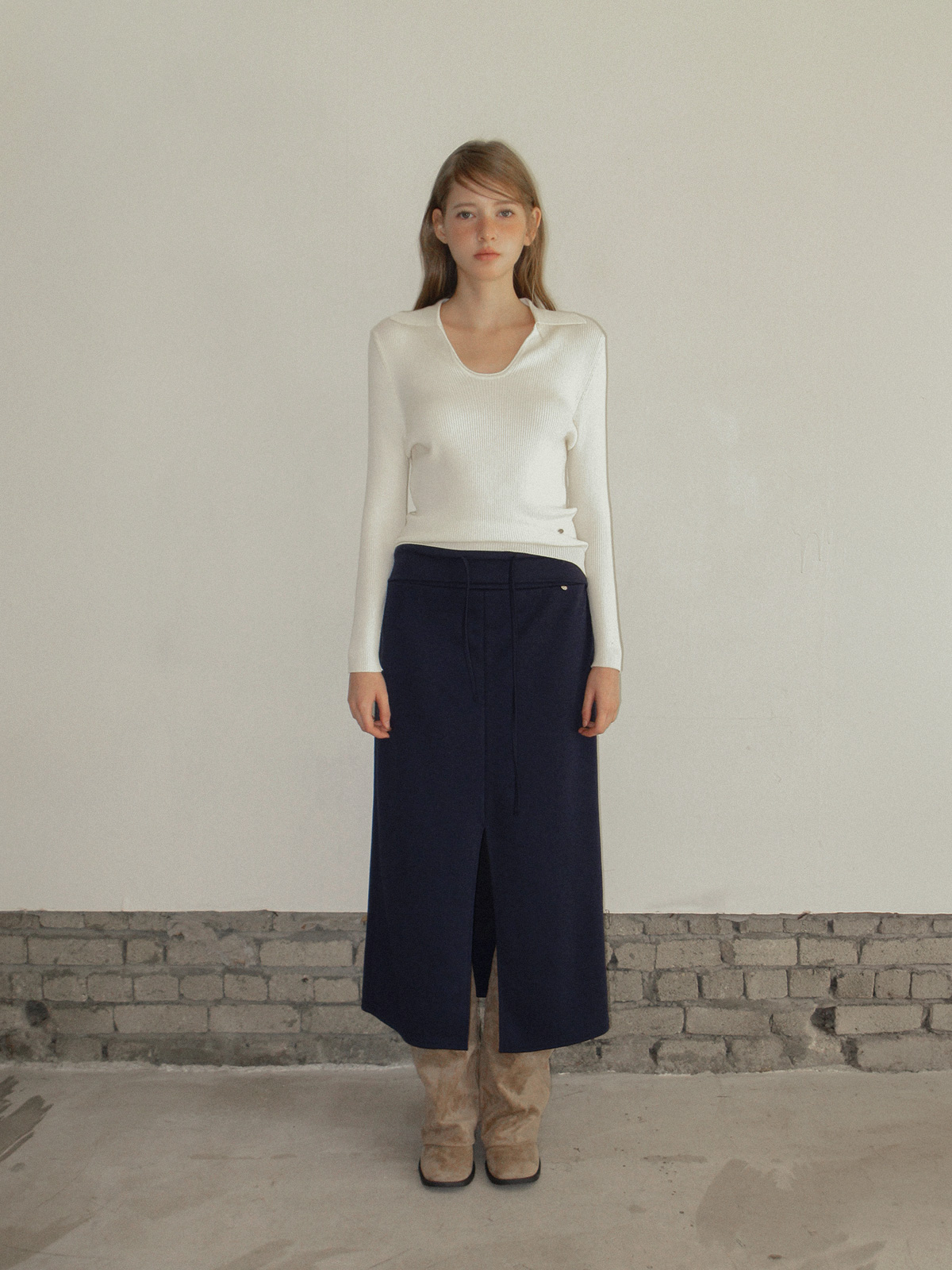 TWEE Ejeun open collar U-neck long sleeve knit - Model styling view