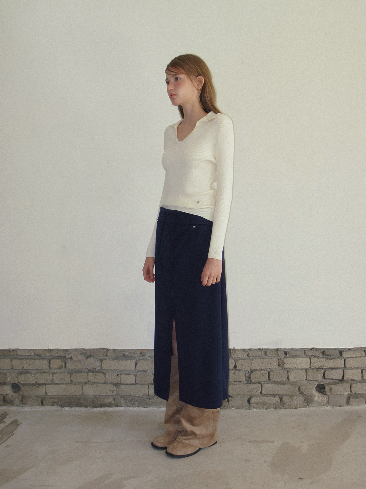 TWEE Ejeun open collar U-neck long sleeve knit - Model styling view