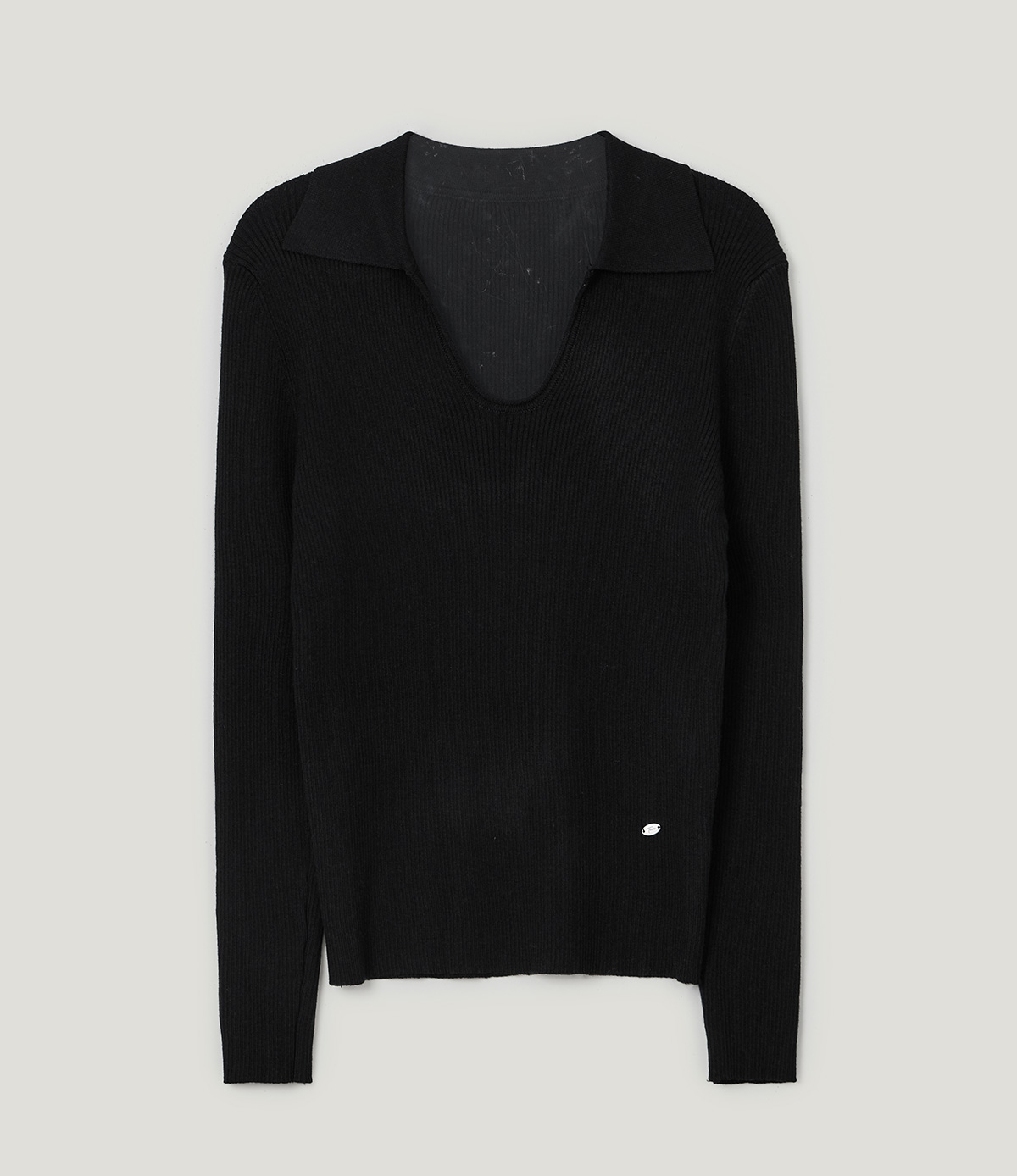 TWEE Ejeun open collar U-neck long sleeve knit - Product detail view