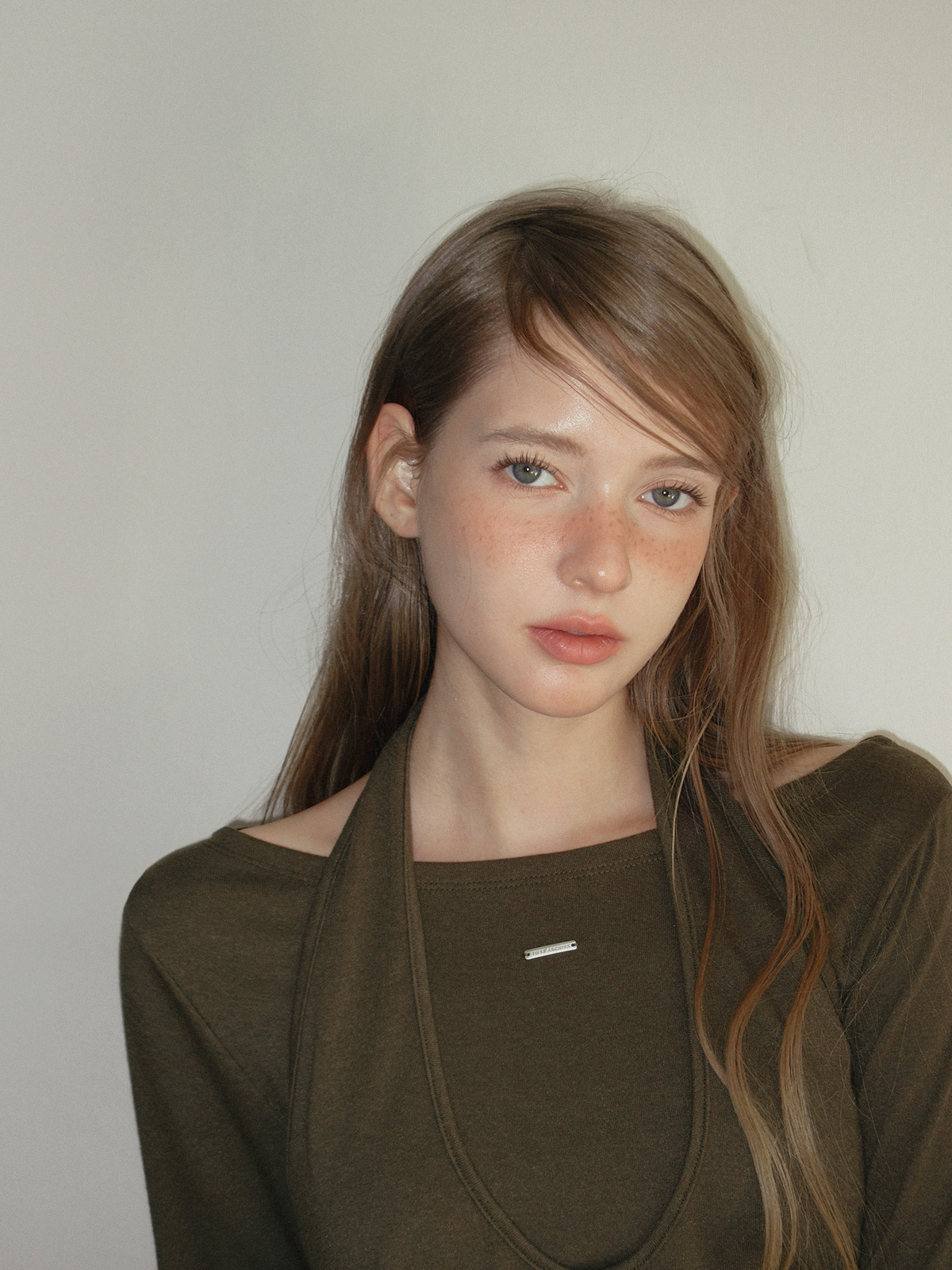 TWEE Pontis halter layered long sleeve T-shirt - Model styling view