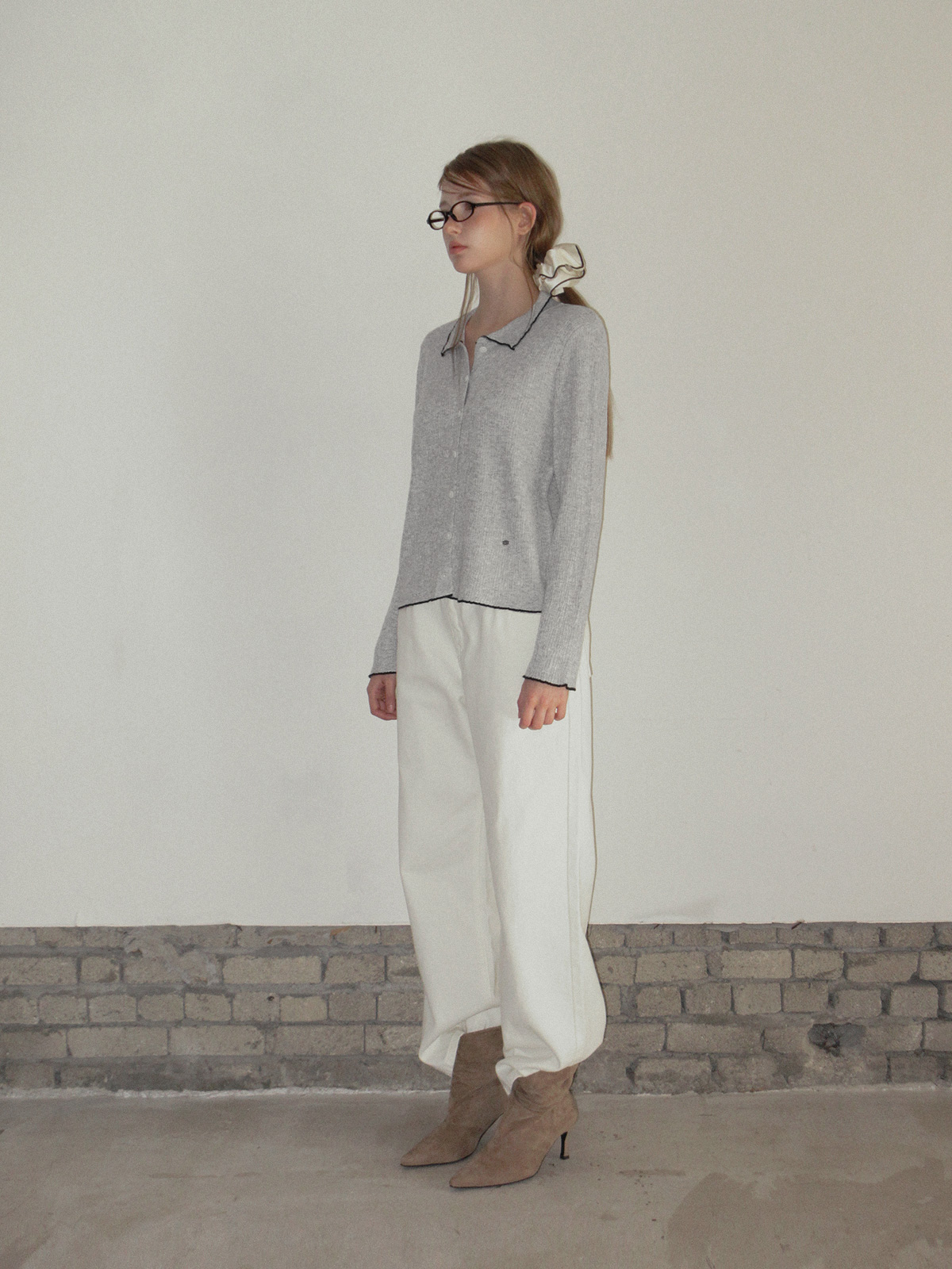 TWEE Hale collar contrast knit long sleeve cardigan - Model styling view