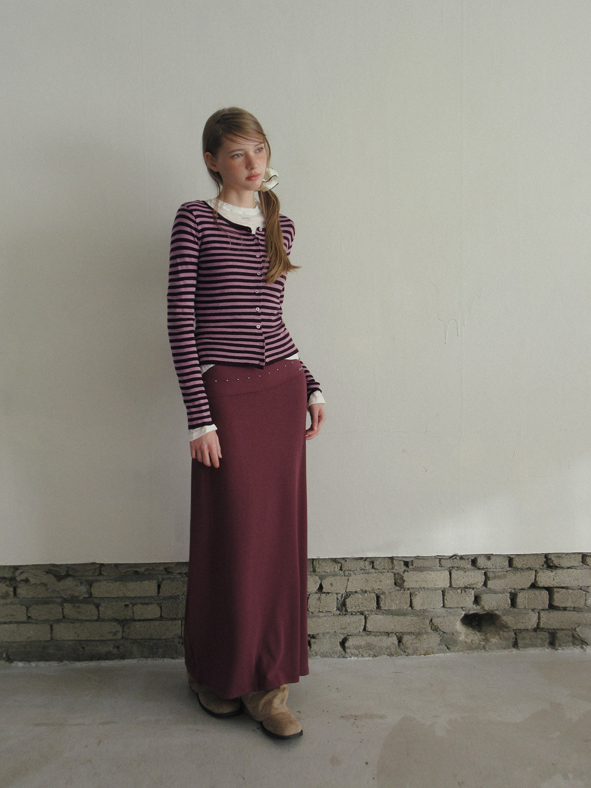TWEE Pera stripe knit long sleeve cardigan - Model styling view
