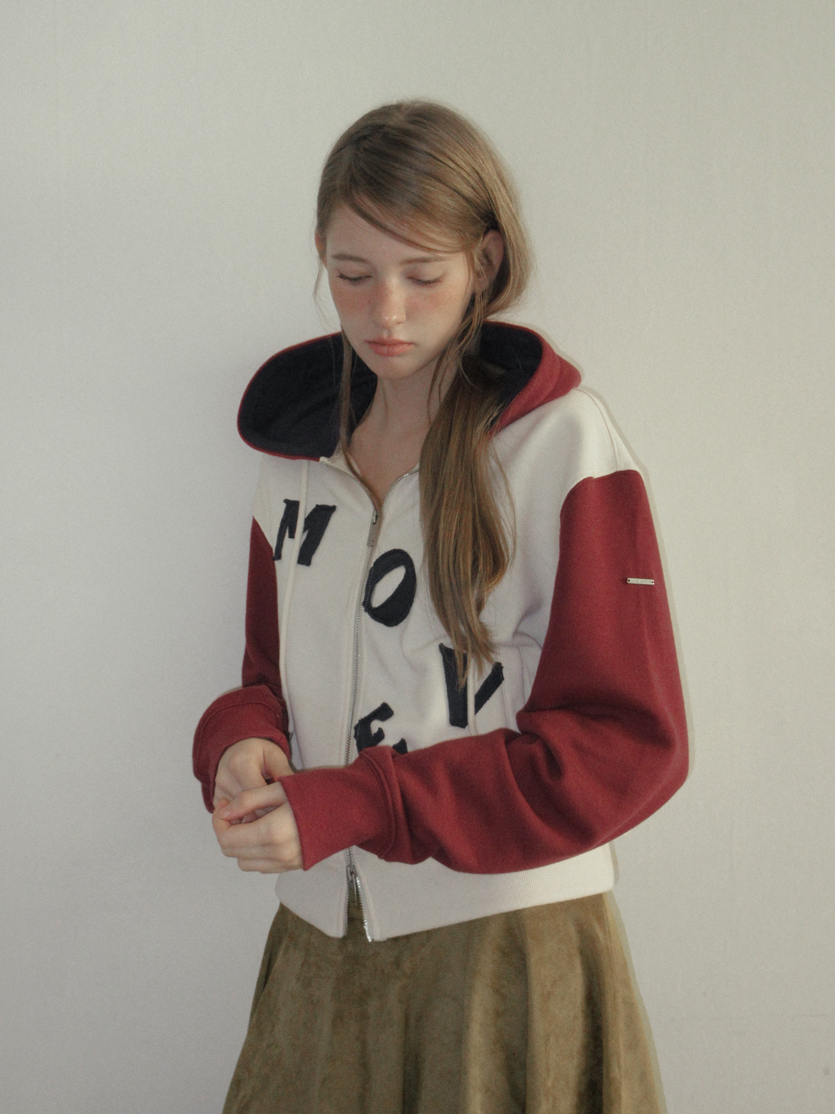 TWEE Clone patch contrast hood zip-up - Model styling view