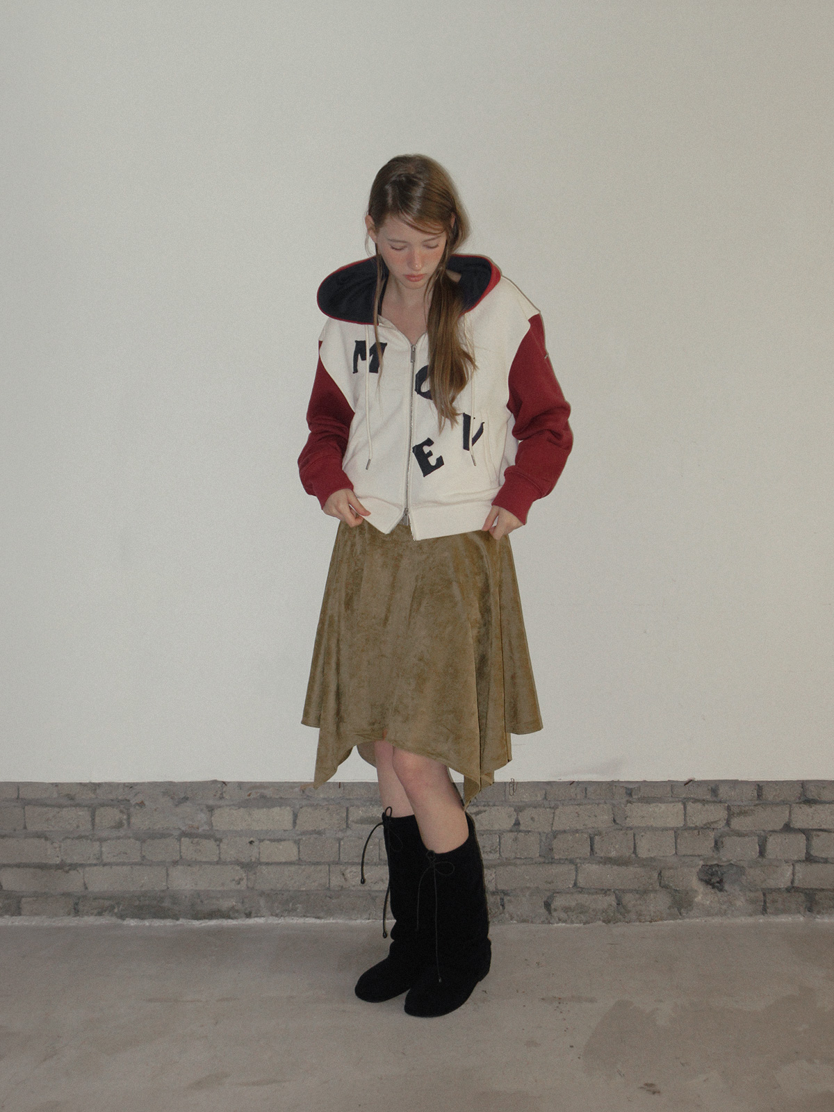 TWEE Clone patch contrast hood zip-up - Model styling view