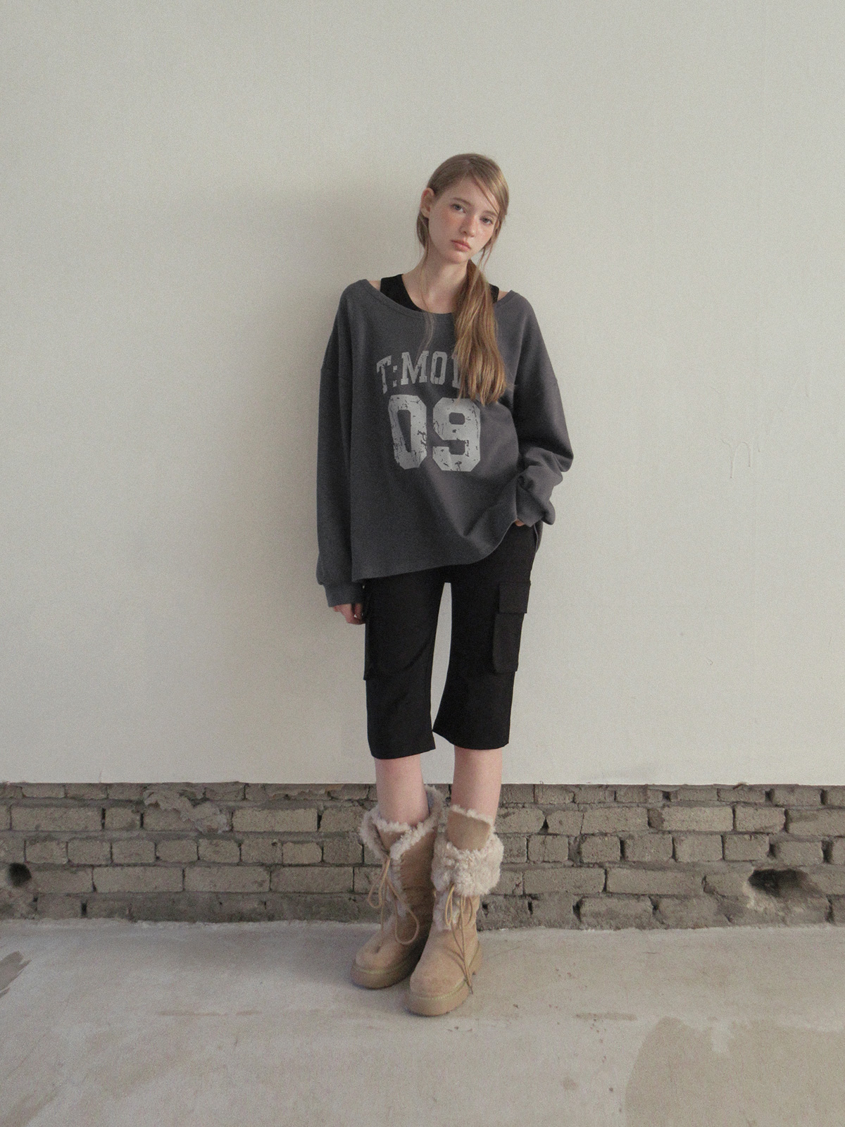 TWEE Bena vintage printing sleeveless T-shirt set - Model styling view